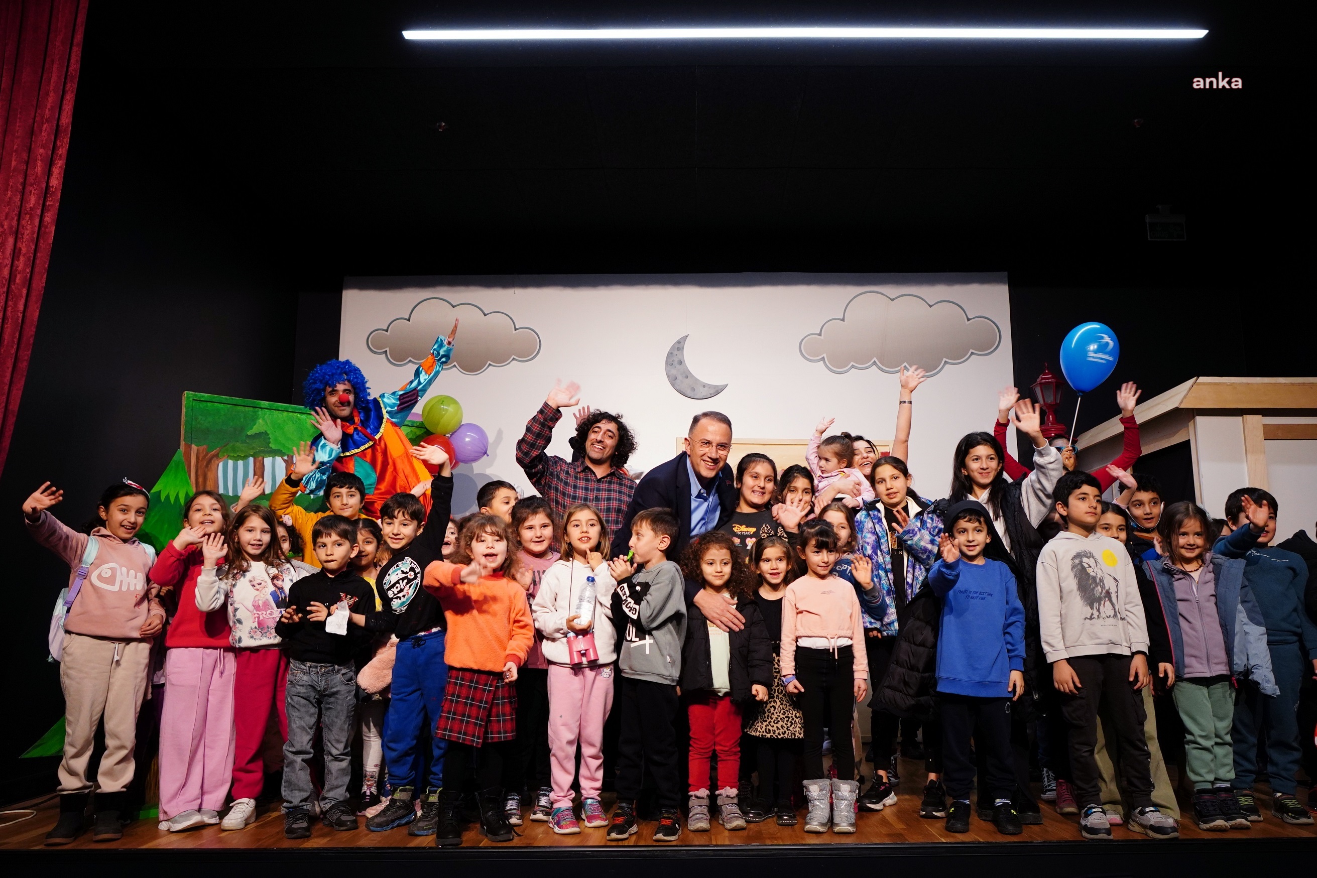 BEYLİKDÜZÜ’NDE YARIYIL ŞENLİĞİ TÜM HIZIYLA DEVAM EDİYOR