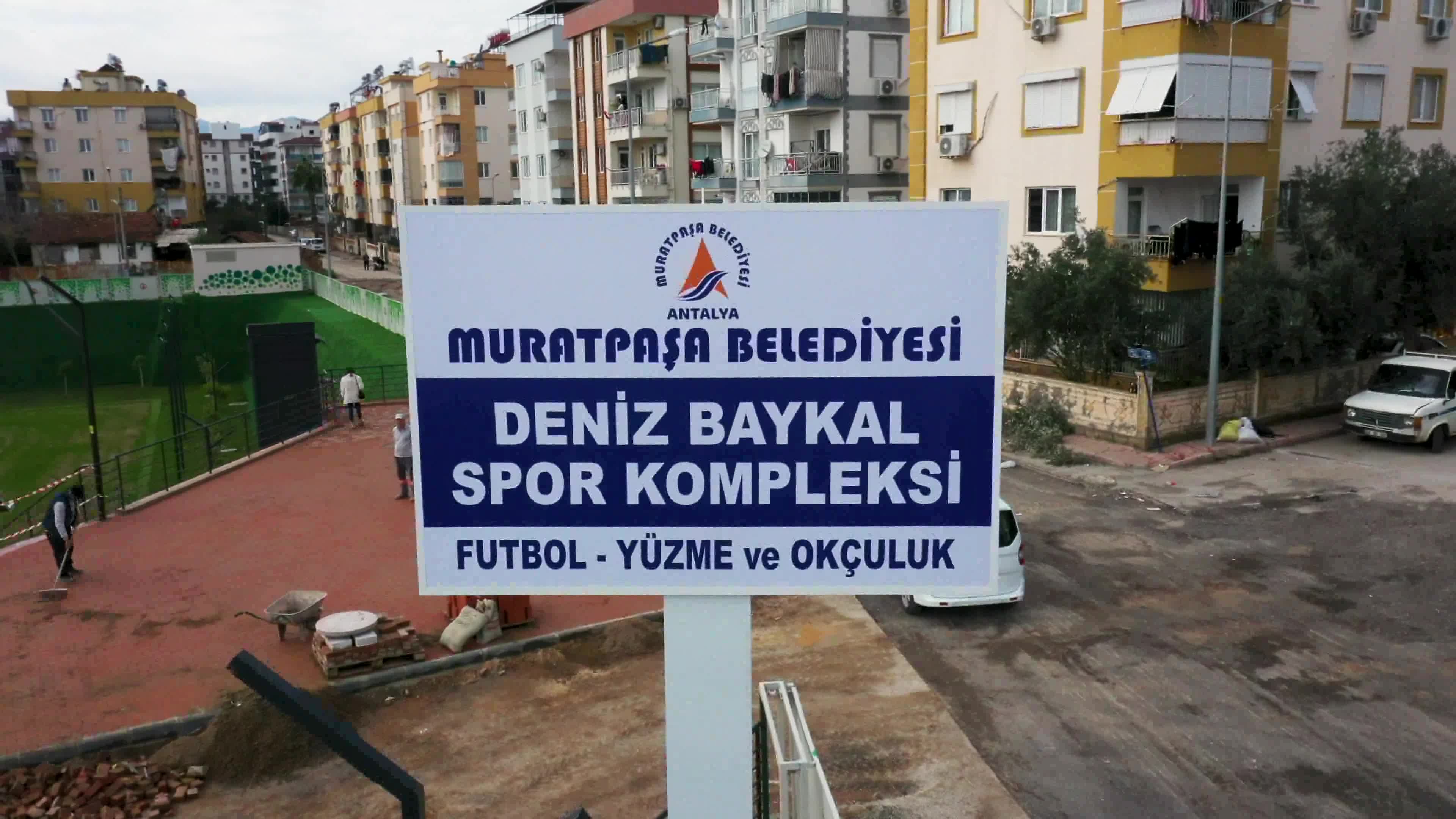 MURATPAŞA'DA YAPIMINA BAŞLANAN DENİZ BAYKAL SPOR KOMPLEKSİ’NİN İNŞAATI SONA YAKLAŞIYOR