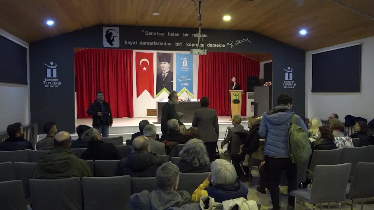 TEPEBAŞI'NDA ‘EDEBİYATTAN SANATA’ SÖYLEŞİSİ GERÇEKLEŞTİRİLDİ