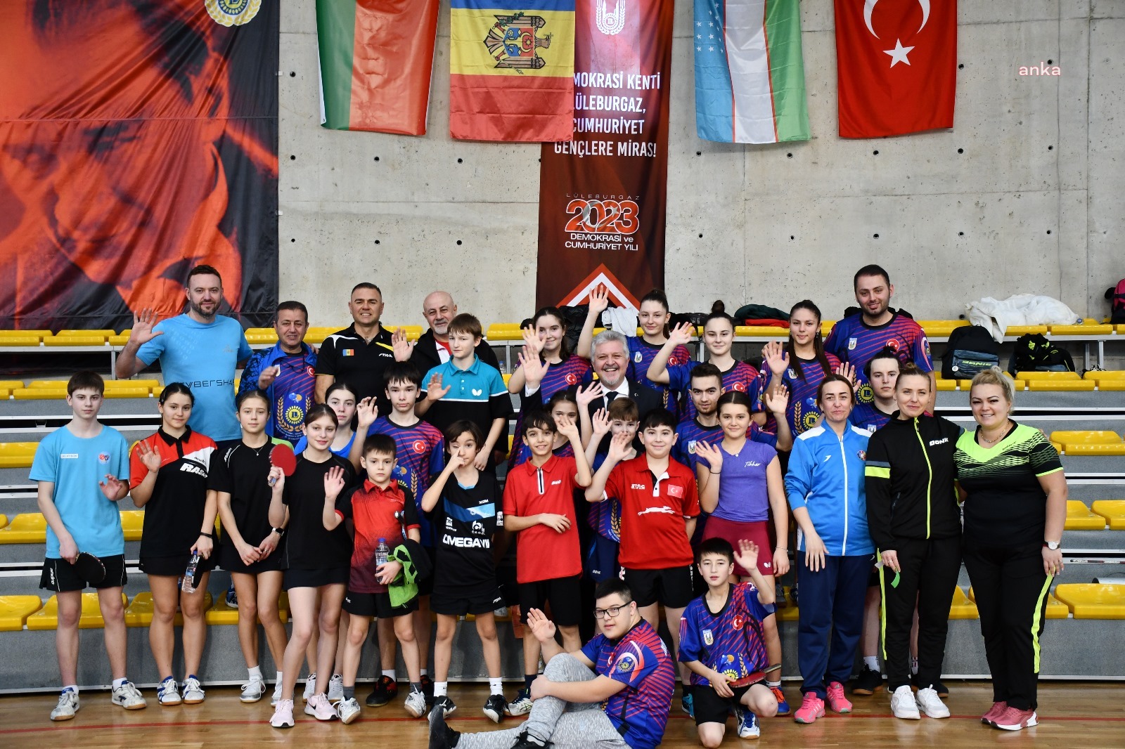 LÜLEBURGAZ BELEDİYE BAŞKANI GERENLİ’DEN ULUSLARARASI KIŞ MASA TENİSİ KAMPI’NA ZİYARET