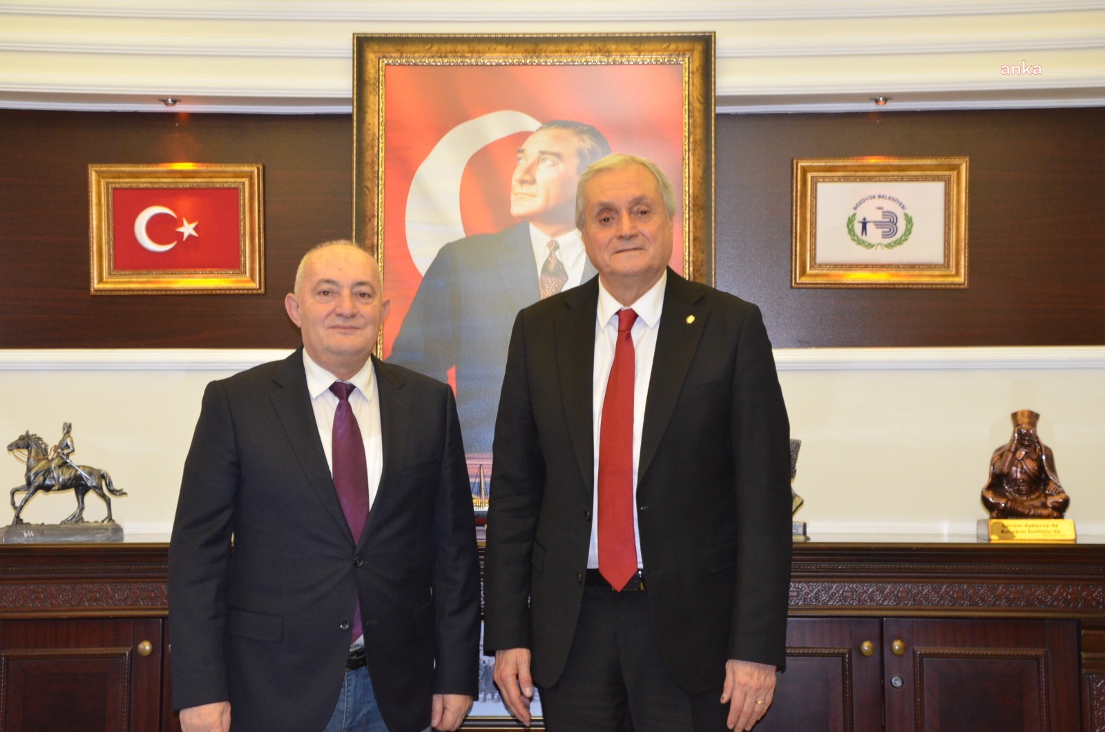 BOZÜYÜK BELEDİYE BAŞKANI BAKKALCIOĞLU, BOZTRAM VE ÜCRETSİZ SU PROJESİNİ ANLATTI