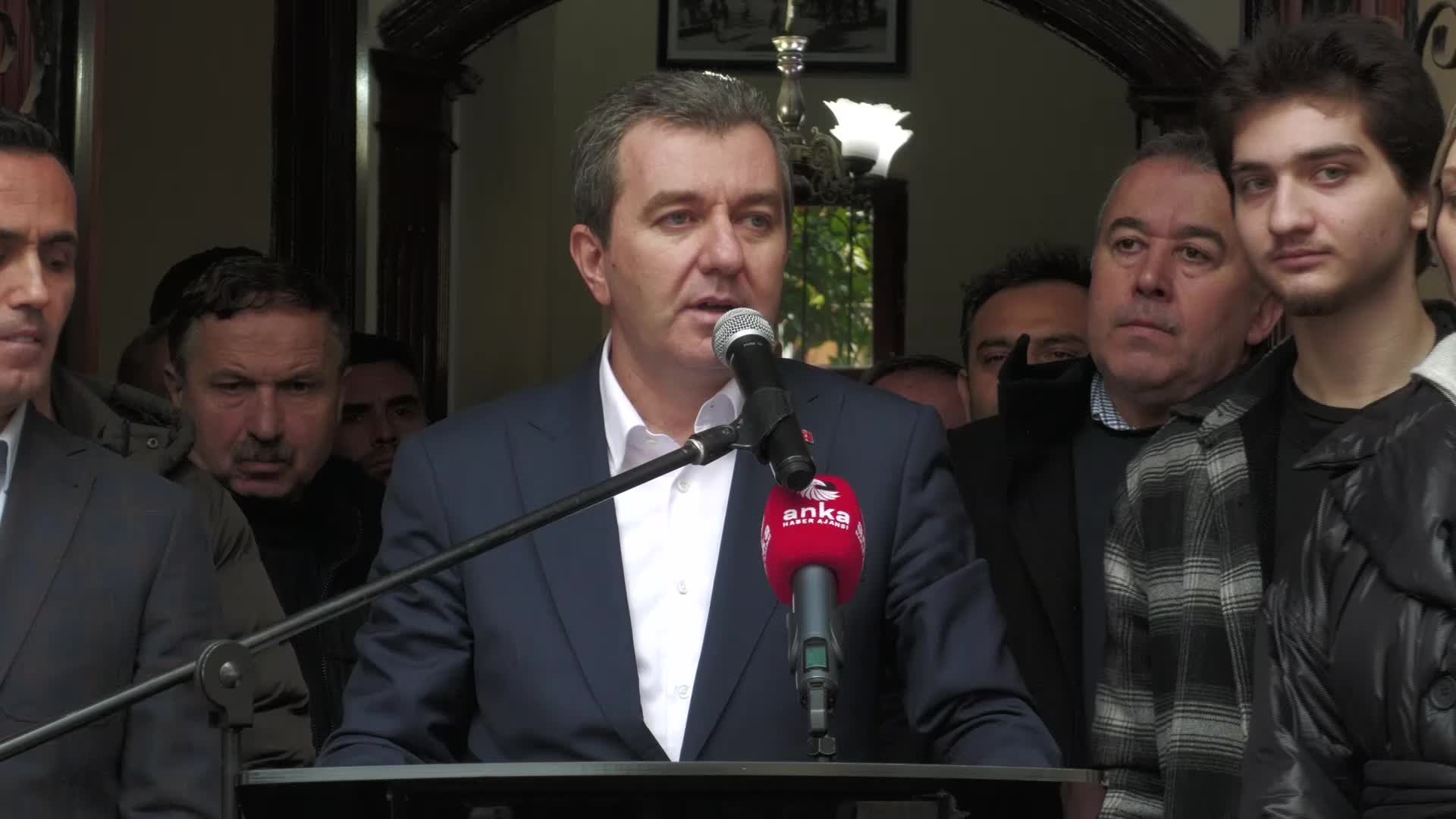 BERGAMA BELEDİYE BAŞKANI KOŞTU'DAN MALVARLIĞI HAKKINDA KIZ KARDEŞİNİN İDDİALARIYLA İLGİLİ AÇIKLAMA: "BUNLAR KLASİK FETÖ OYUNLARIDIR"