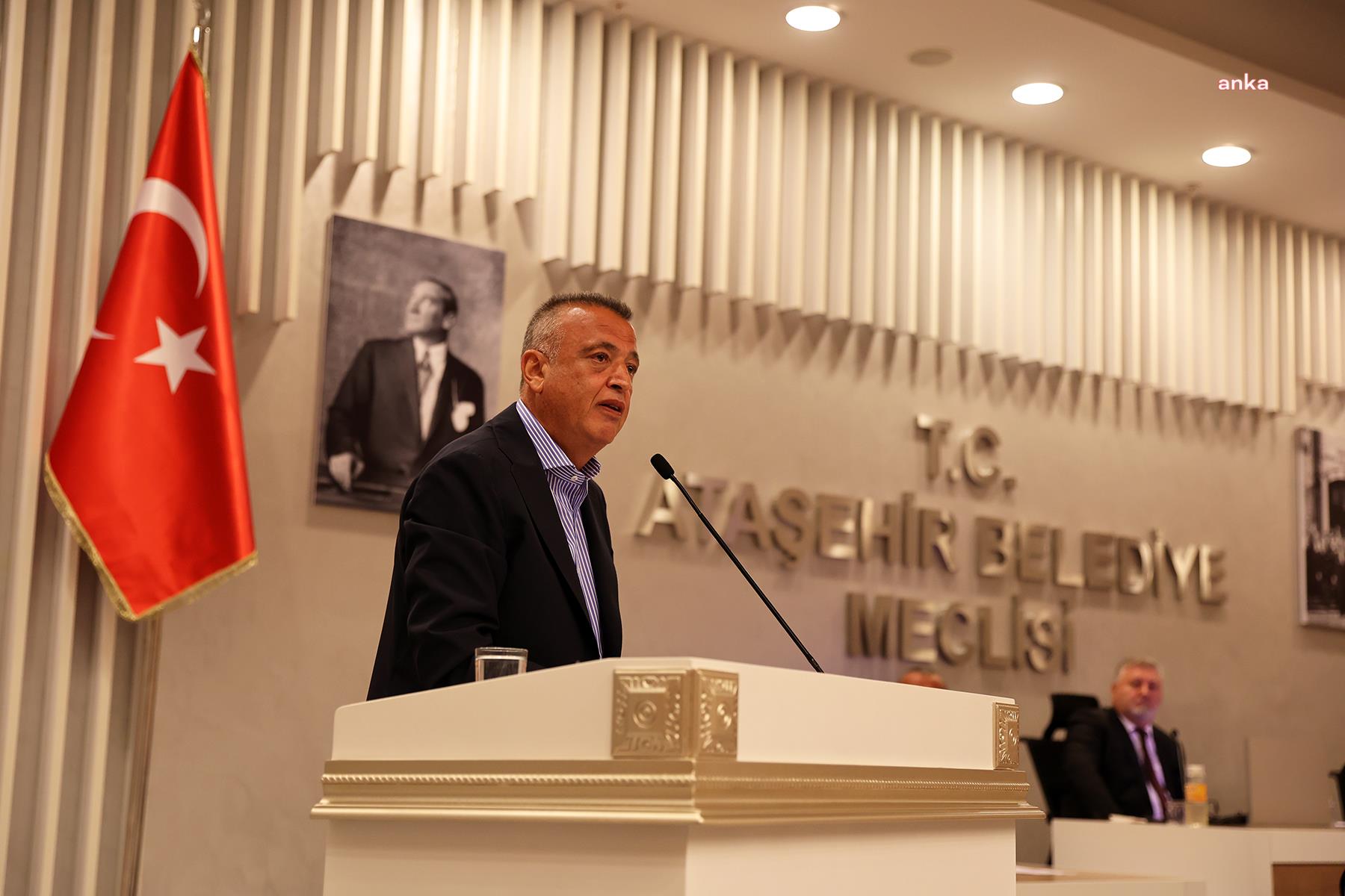 ATAŞEHİR BELEDİYE BAŞKANI İLGEZDİ, CHP'DEN İSTİFA ETTİĞİNİ AÇIKLADI