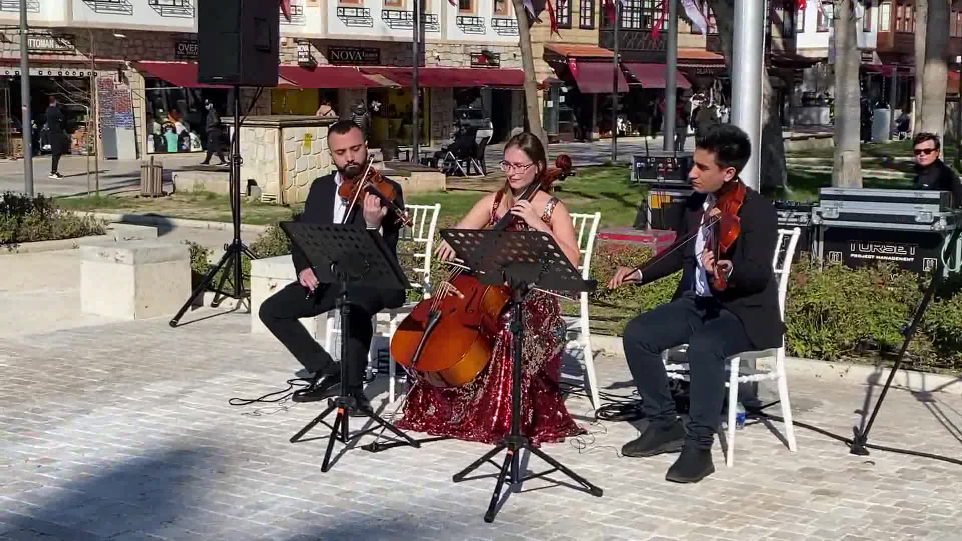 MANAVGAT BELEDİYESİ’NDEN ANTİK SİDE’YE DEV ATATÜRK ANITI