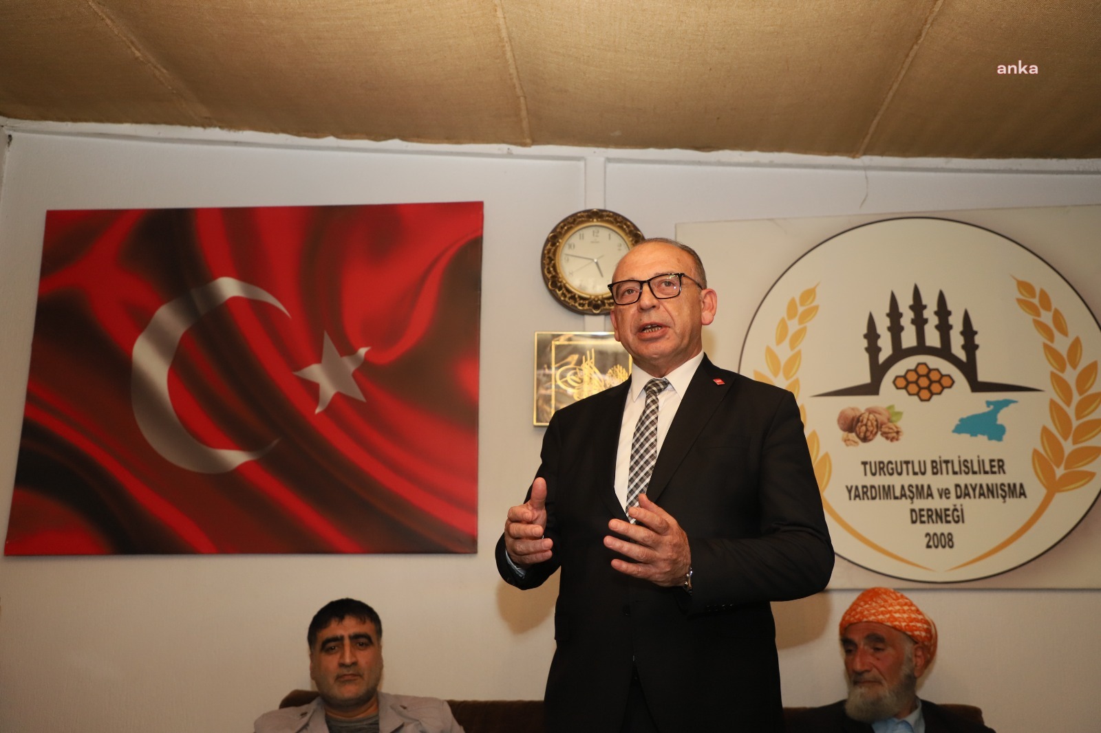 TURGUTLU BELEDİYE BAŞKANI AKIN: “BELEDİYECİLİKTE SİYASET OLMAZ”