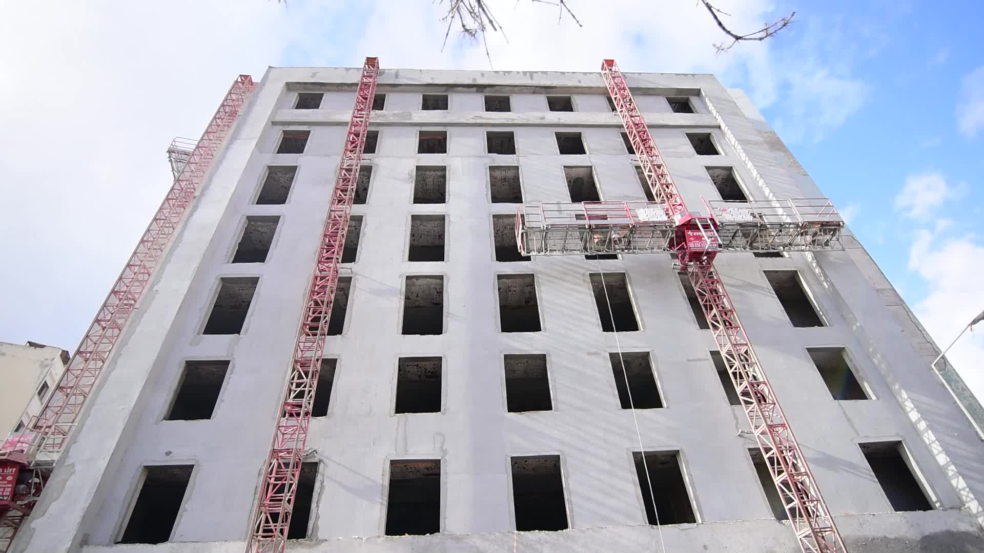 BORNOVA'DA 2023 YILINDA 70 BİN 154 TON ASFALT ÜRETİLDİ