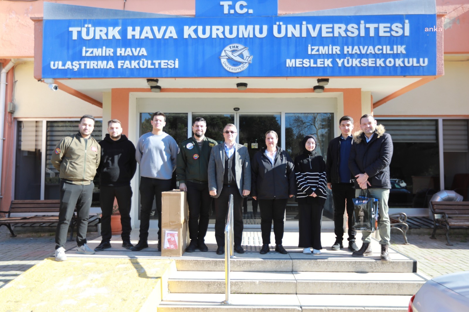 İNSANSIZ YANGIN SÖNDÜRME UÇAĞI İÇİN ÇALIŞAN ÖĞRENCİLERE EFES SELÇUK BELEDİYESİ’NDEN DESTEK