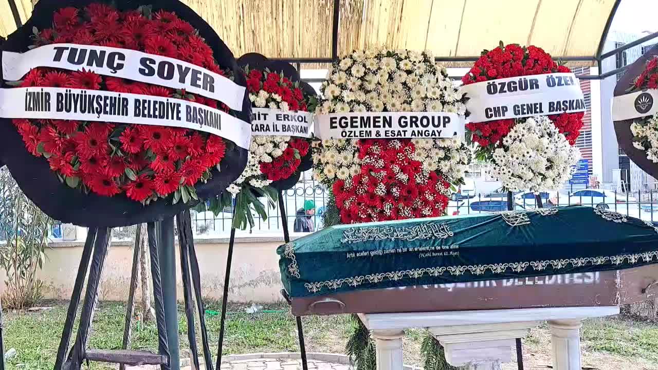 CHP İZMİR MİLLETVEKİLİ MAHİR POLAT'IN BABASI HASAN POLAT SON YOLCULUĞUNA UĞURLANDI