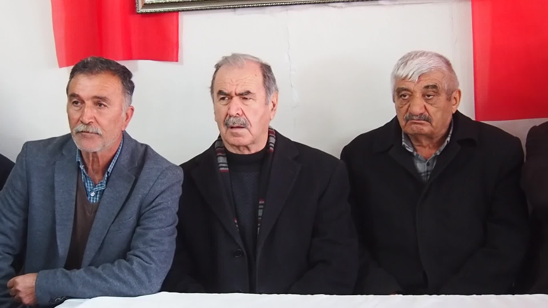 MALATYA HEKİMHAN'DA ADAY GÖSTERİLMEYEN CHP'Lİ BELEDİYE BAŞKANI, İLÇE BAŞKANI VE MECLİS ÜYELERİ İSTİFA ETTİ