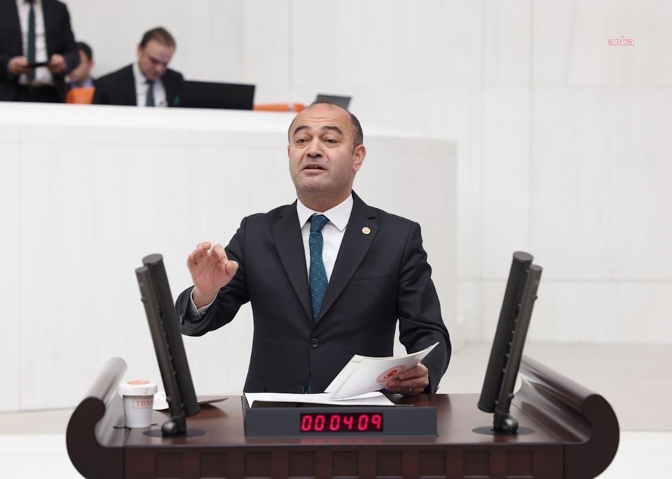 ÖZGÜR KARABAT'TAN “6 ŞUBAT DEPREMİ”NİN BİRİNCİ YILINA İLİŞKİN AÇIKLAMA: “VATANDAŞLAR 250-300 BİN TL’YE KONUT ALMAYI BEKLERKEN ŞİMDİ BU KONUTLARIN FİYATI 4 MİLYON LİRAYA KADAR ÇIKTI”