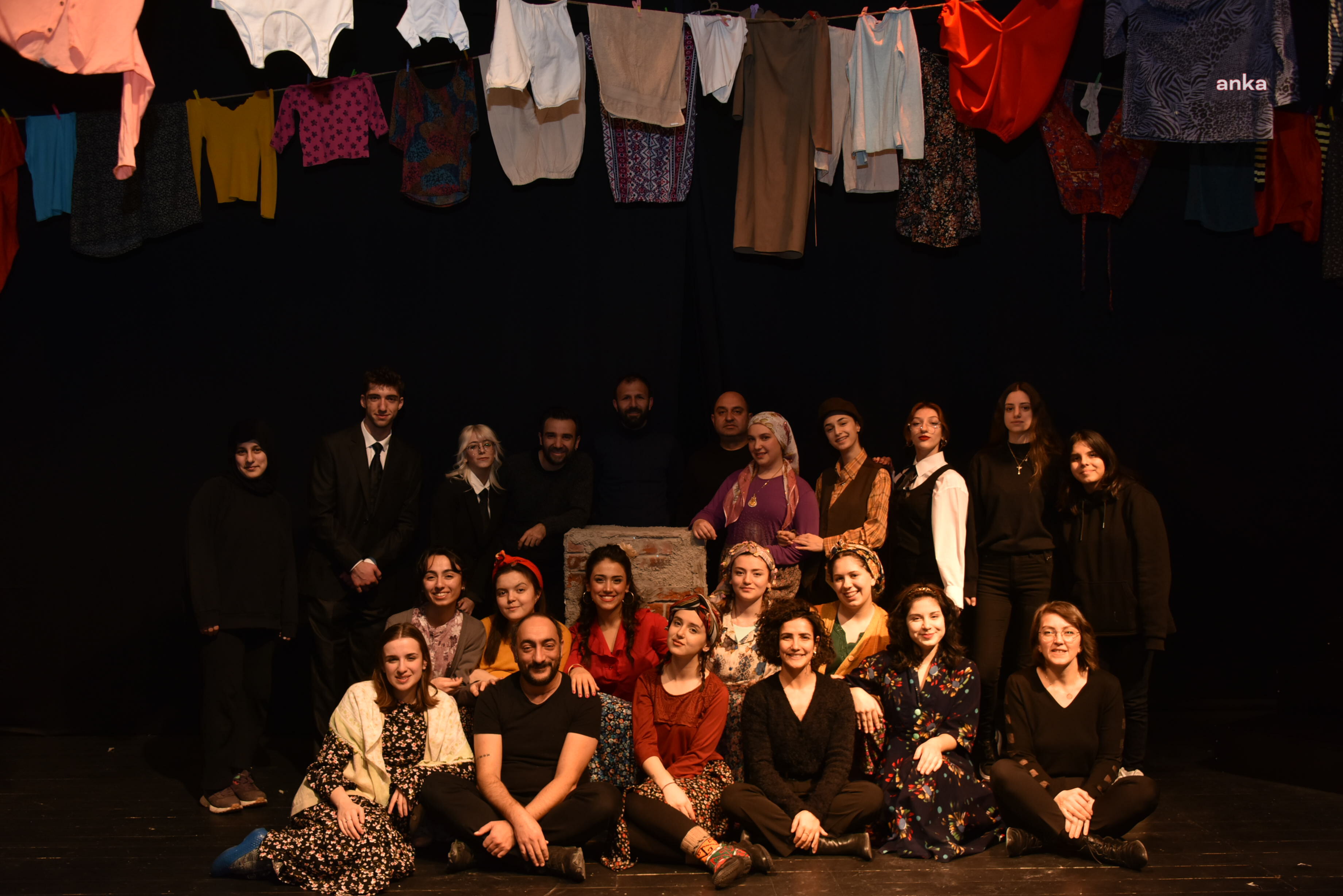 BOZÜYÜK BELEDİYESİ GENÇLİK TİYATROSU “MACBETH ABLA” İLE SEYİRCİSİYLE BULUŞMAYA HAZIRLANIYOR
