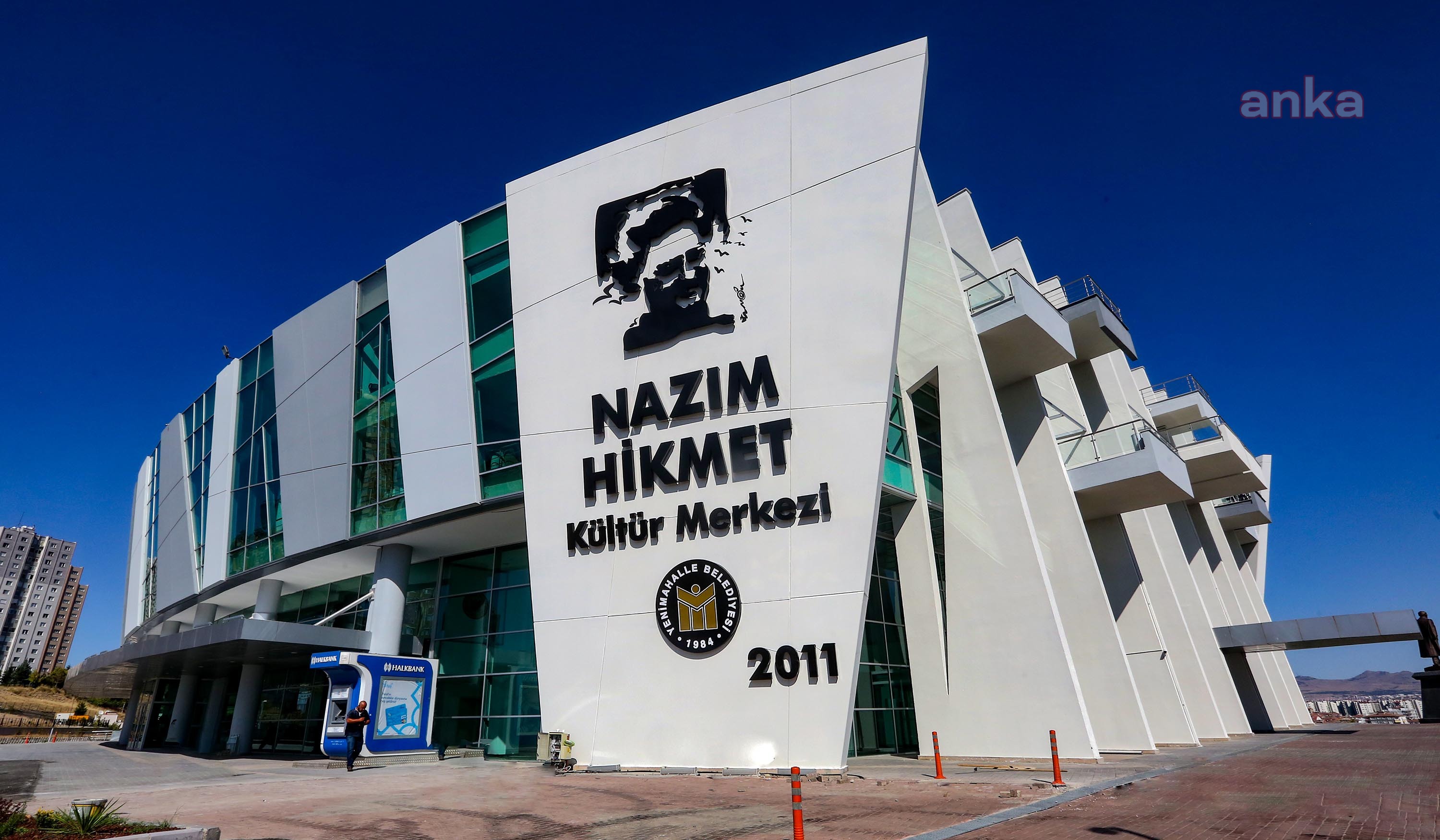 ANKARA'NIN EN BÜYÜK SANAT MERKEZİ YENİLENDİ