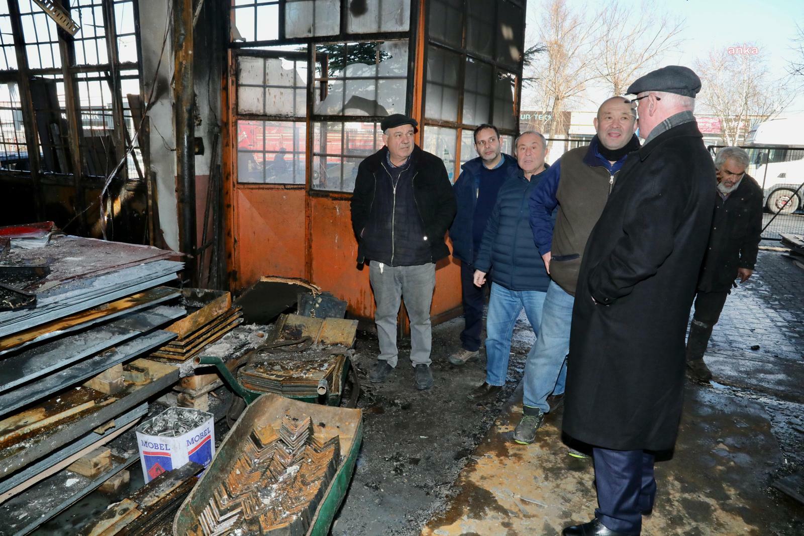 ODUNPAZARI BELEDİYE BAŞKANI KURT, TEKSAN’DA YANAN FABRİKAYI ZİYARET ETTİ
