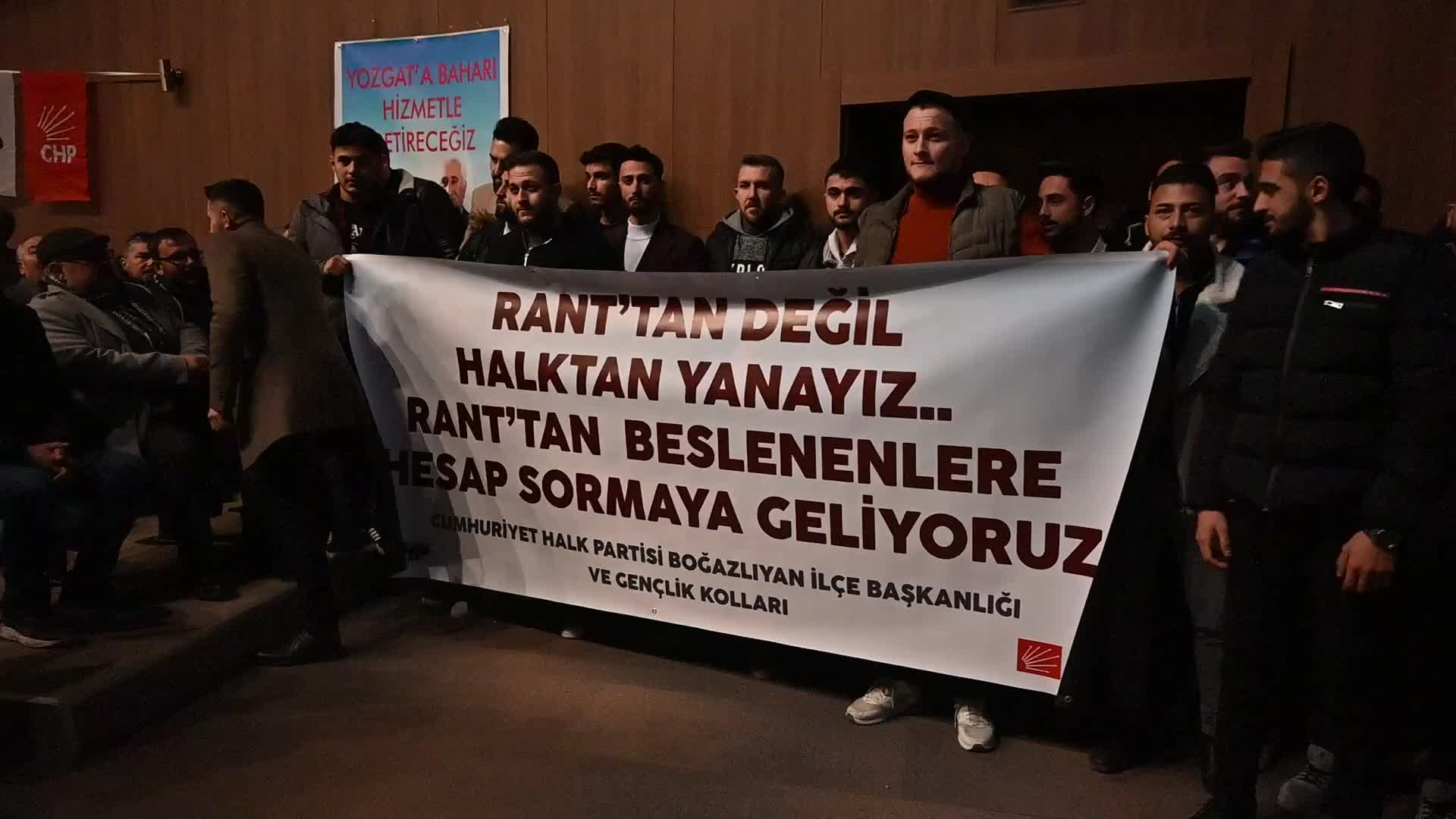 CHP, YOZGAT’TA BELEDİYE BAŞKANLARI İLE İL GENEL MECLİS ÜYE ADAYLARINI TANITTI...KOZA YARDIMCI: "CHP BELEDİYELERİNİN OLDUĞU YERDE ÖZGÜRLÜK, REFAH, BOLLUK VAR"
