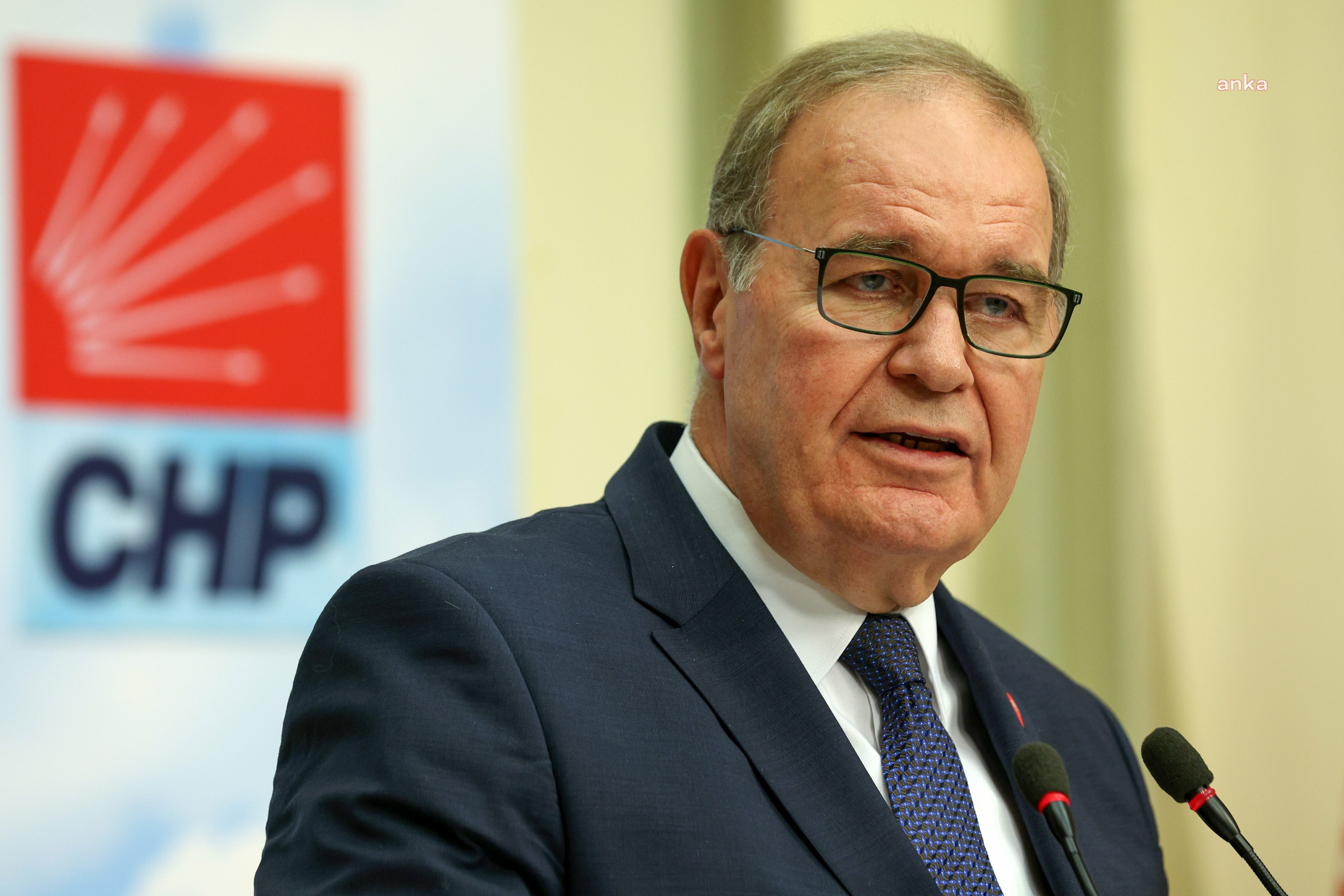 FAİK ÖZTRAK: “‘SSK’YI BATIRDILAR’ DEDİKLERİ DÖNEMDE SGK’NIN YILLIK ORTALAMA AÇIĞI 3 MİLYAR 209 MİLYON DOLARDI. ERDOĞAN YÖNETİMİNDE İSE YILLIK 9 MİLYAR 788 MİLYON DOLARA ÇIKTI; YANİ 3’E KATLANDI”