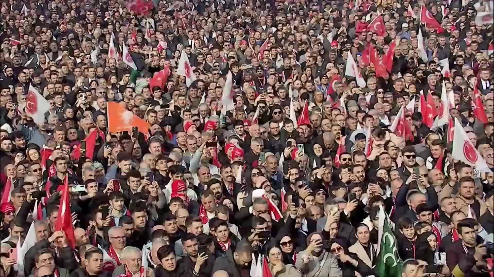 DEVLET BAHÇELİ: “ATALAY HAKKINDA YARGITAY KARARI OKUNURKEN HİÇBİR ADABA, EDEBE, AHLAK VE ÖLÇÜYE SIĞMAYAN PROTESTO GÖSTERİLERİ DEMOKRATİK BİR HAK OLARAK DA GÖRÜLEMEZ"