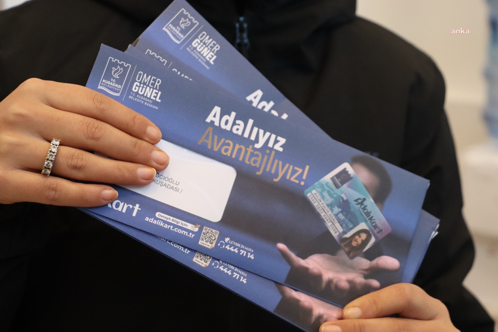 KUŞADASI BELEDİYESİ, 'ADALI KART’IN DAĞITIMINA BAŞLADI