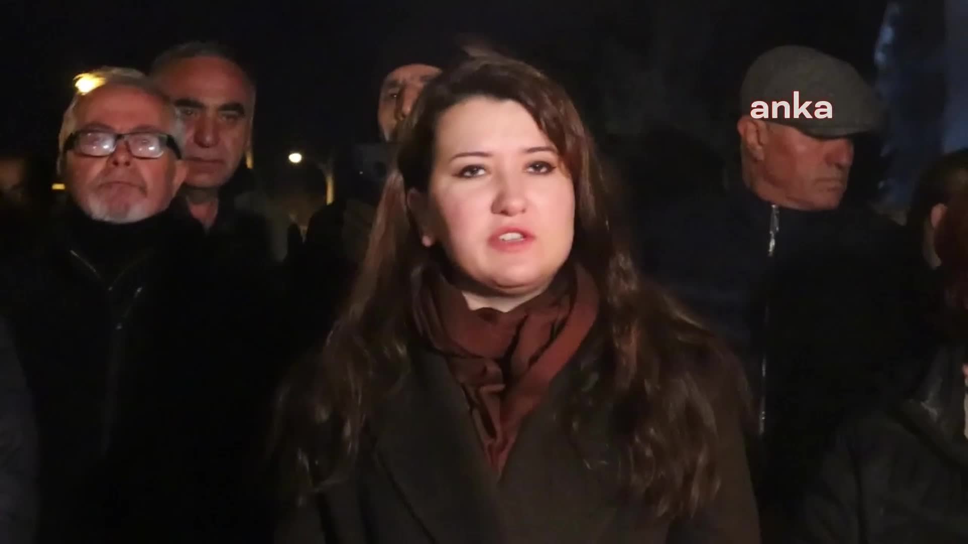 CHP MİLLETVEKİLLERİ, 6 ŞUBAT DEPREMLERİNİN YILDÖNÜMÜNDE MALATYA’DA YIKILAN HAYAT SİTESİNİN BULUNDUĞU NOKTADA DÜZENLENEN ANMA TÖRENİNE KATILDI