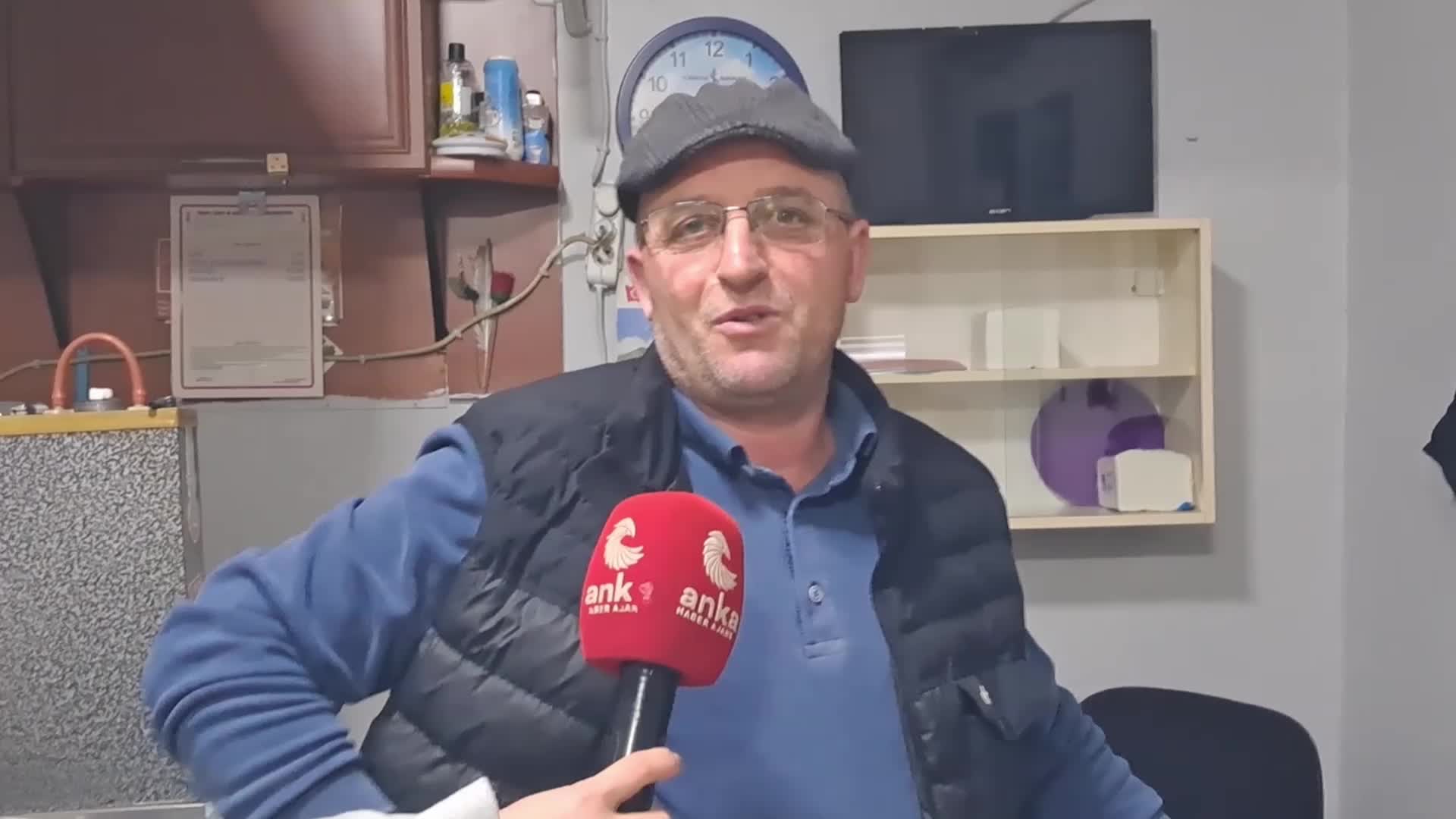 ARTVİNLİ ÇAYCI İBARHİM ÖZER: "MARKETE GİDİP 4-5 PARÇA ALDIĞIMDA BÜTÜN GÜN KAZANDIĞIM PARA GİDİYOR"
