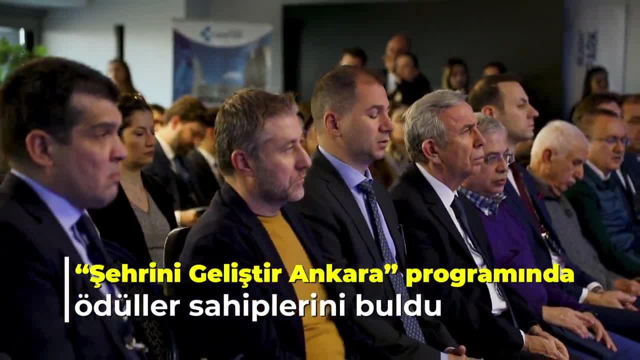 ‘ŞEHRİNİ GELİŞTİR ANKARA’DA ÖDÜLLER SAHİPLERİNİ BULDU... MANSUR YAVAŞ: "ANKARA'NIN VE ÜLKEMİZİN GELECEĞİNİN BİLİŞİMDEN GEÇTİĞİNİ DÜŞÜNÜYORUM"