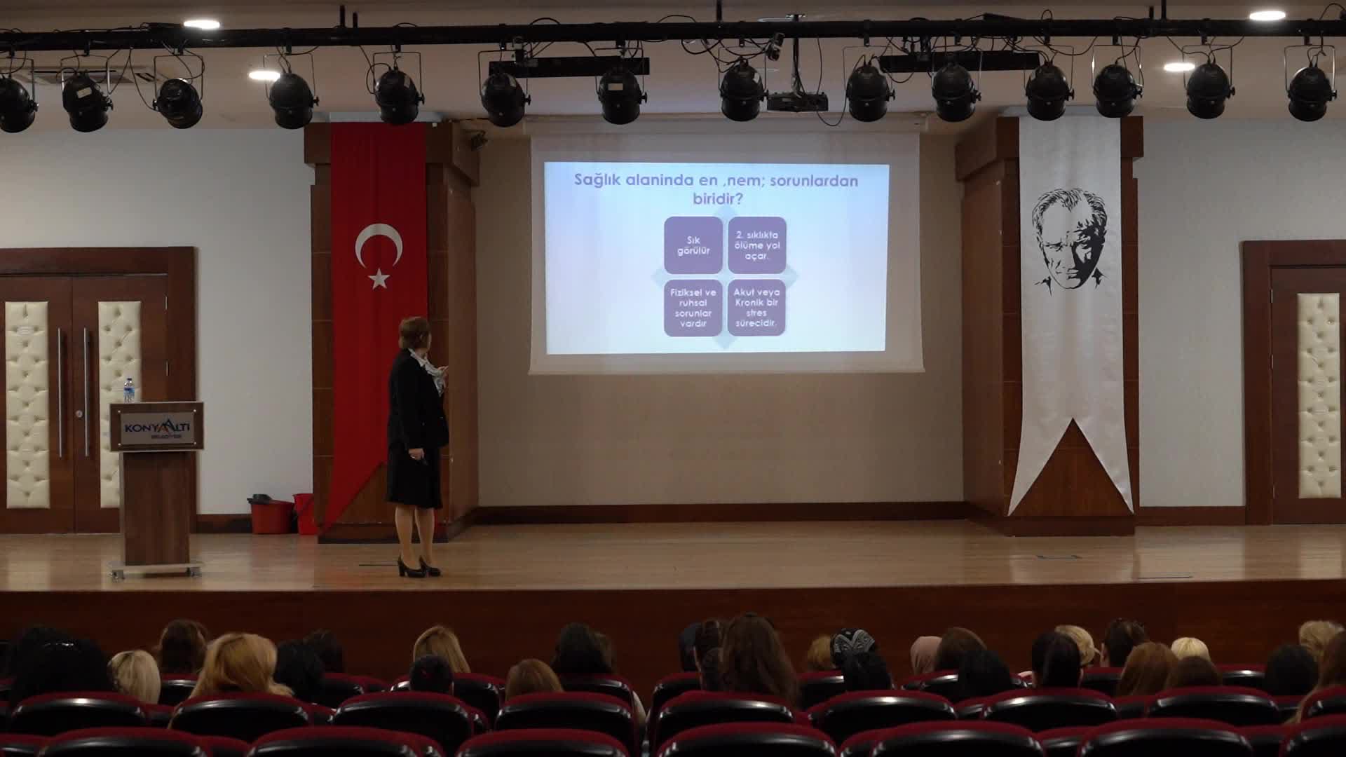 KONYAALTI'NDA KANSERE KARŞI BİLİNÇLENDİREN SEMİNER
