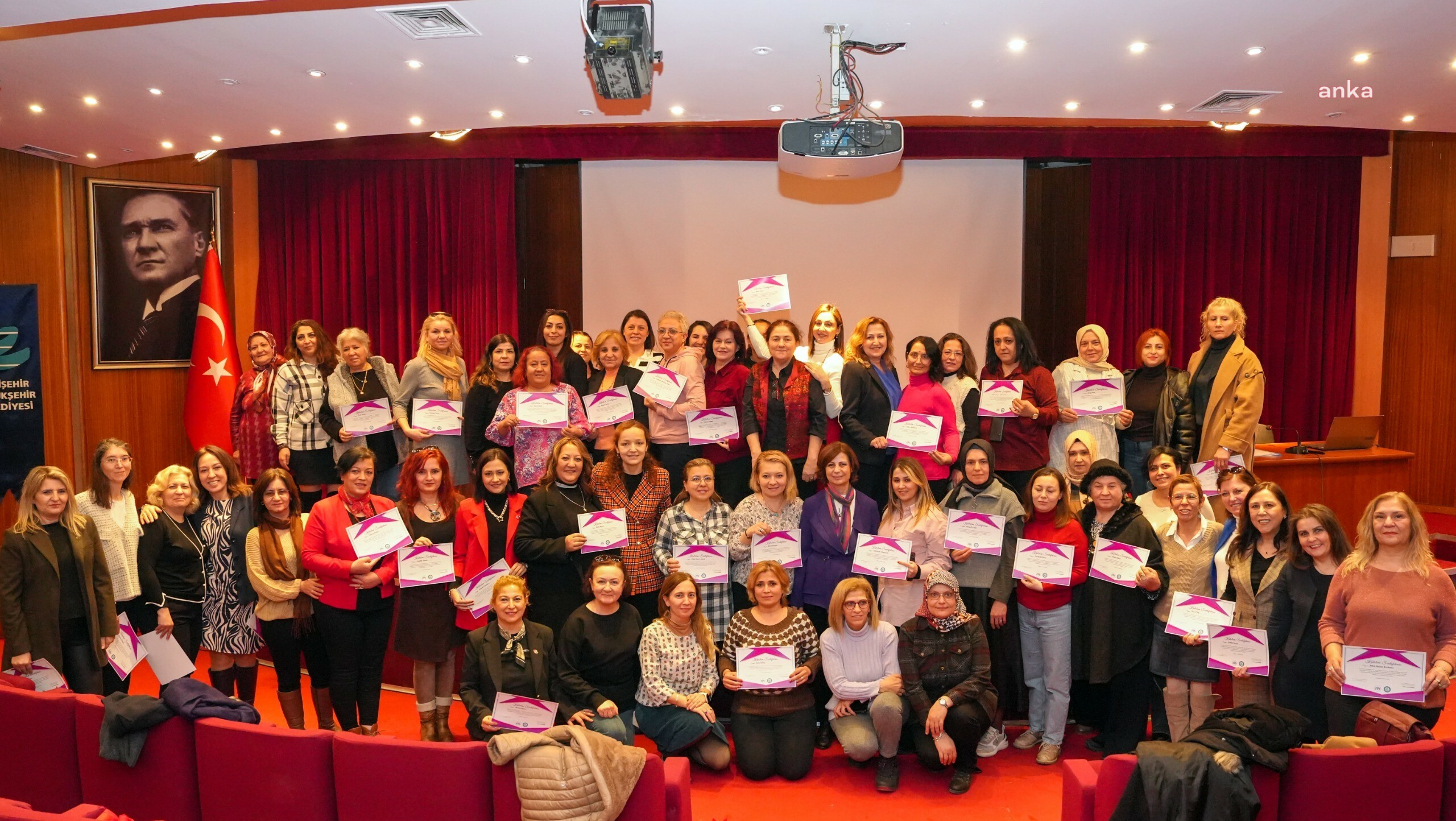 ESKİŞEHİRLİ KADIN MUHTARLAR VE MUHTAR ADAYLARI İÇİN EĞİTİM PROGRAMI