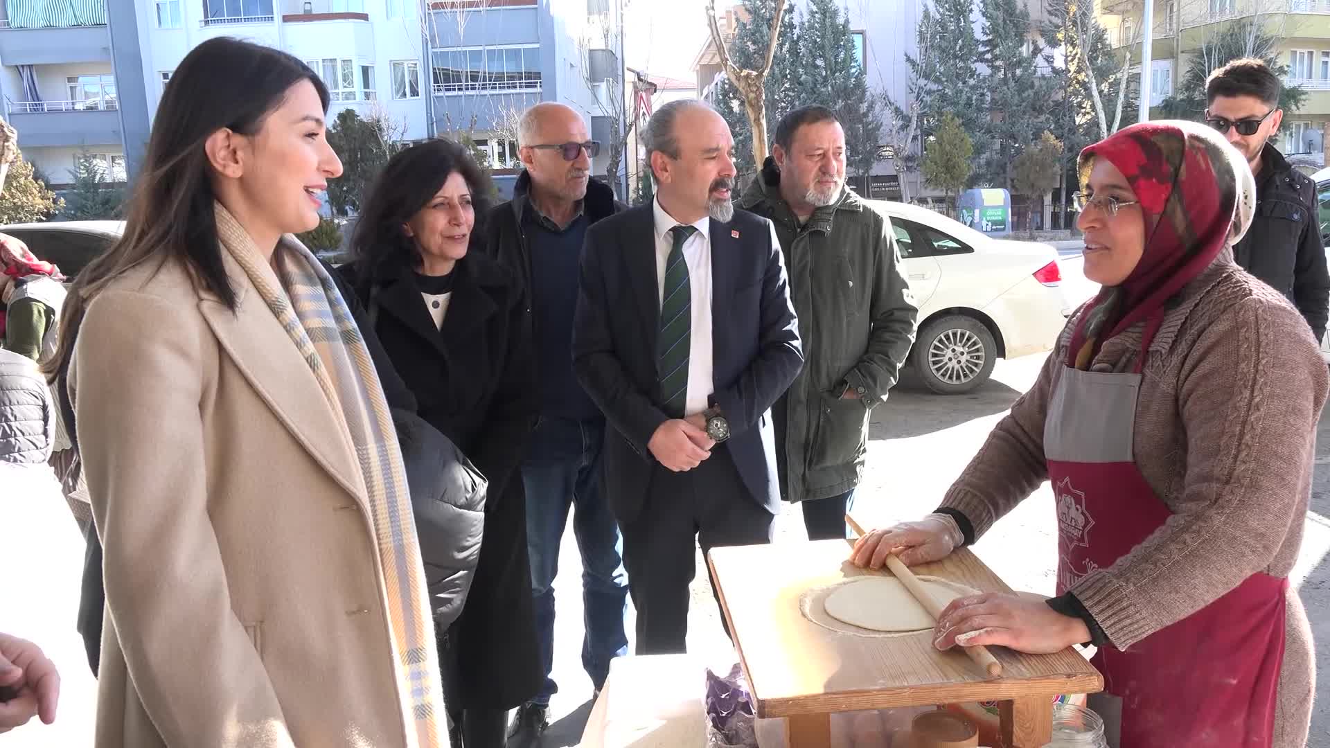 CHP AKSARAY BELEDİYE BAŞKAN ADAYI PELİNSU YILDIRIM DEMİR, KADINLARA KAPALI PAZAR YERİ SÖZÜ VERDİ