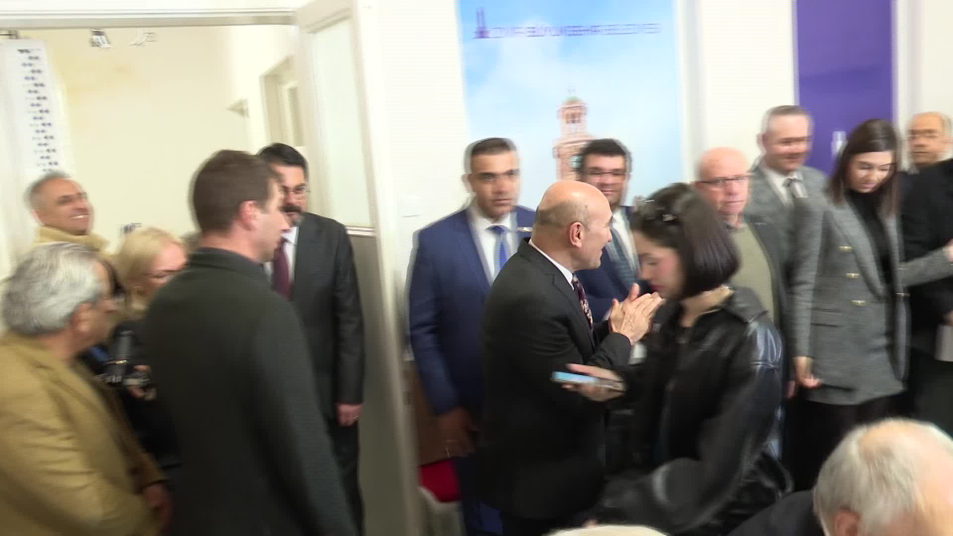 İZMİR ESNAFINDAN BAŞKAN SOYER’E: HAKKINIZ ÖDENMEZ