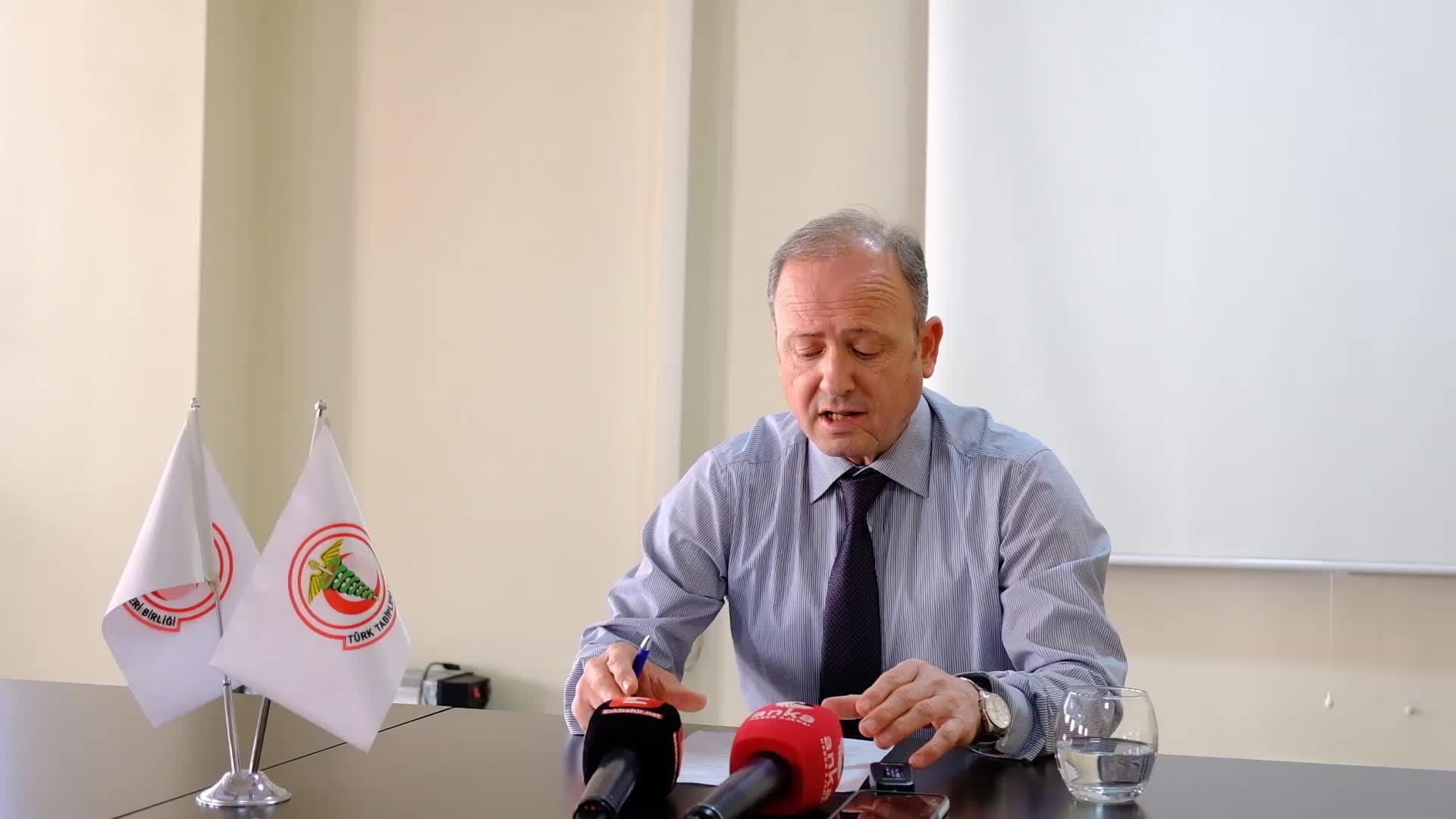 ESKİŞEHİR BİLECİK TABİP ODASI BAŞKANI GÜÇLÜER: "ESKİŞEHİR OSMANGAZİ ÜNİVERSİTESİ TIP FAKÜLTESİ’NDE ÖĞRETİM GÖREVLİSİ HEKİMLERİN İSTİFALARINDA ARTIŞ OLABİLİR"