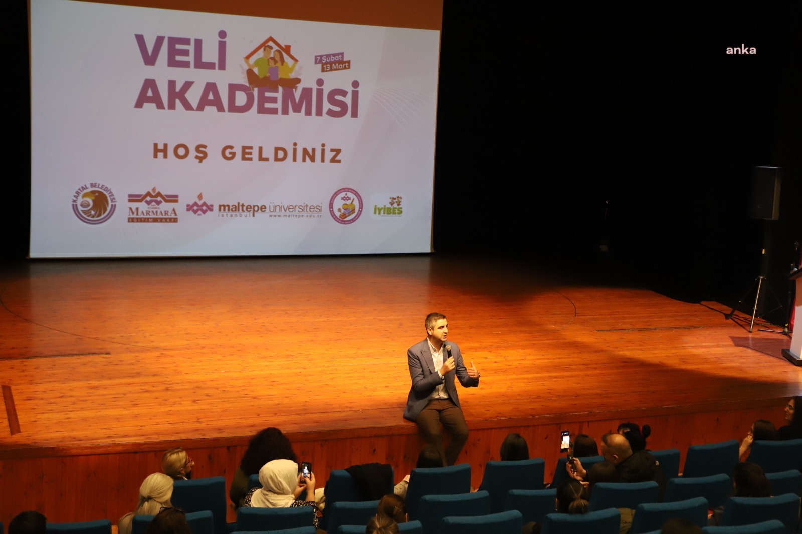 KARTAL'DA "VELİ AKADEMİSİ" EĞİTİM PROGRAMI BAŞLADI