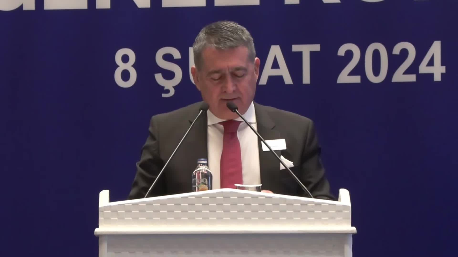 TÜSİAD BAŞKANI ORHAN TURAN: "EĞİTİM SİSTEMİNDE CEMAAT VE TARİKATLARA DA SİYASETLE İLİŞKİLENDİRİLEN YAPILARA DA YER OLMAMASI GEREKİR"