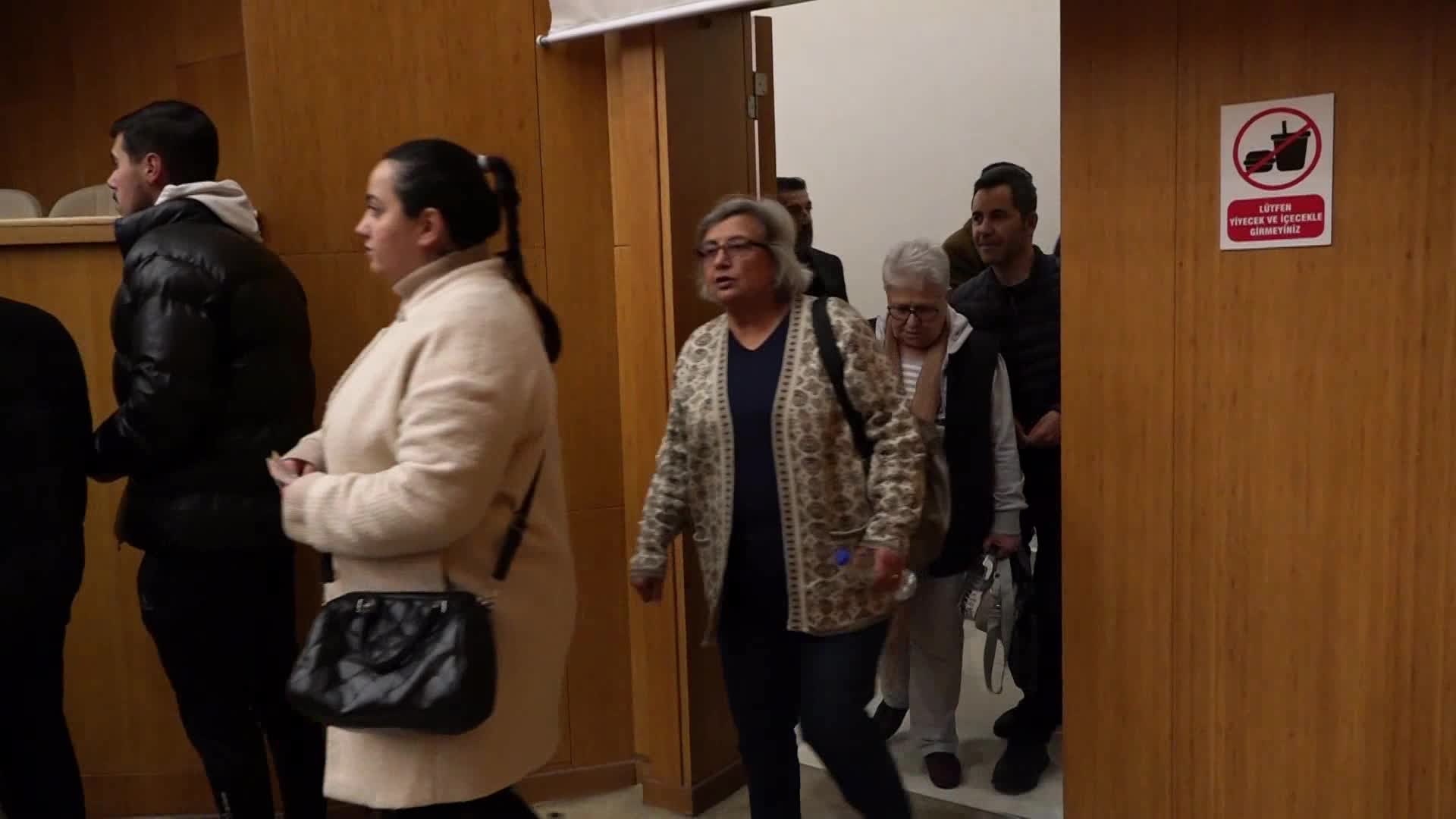 MANAVGAT BELEDİYESİ TSM KOROSU’NDAN “KARIŞIK KASET” KONSERİ