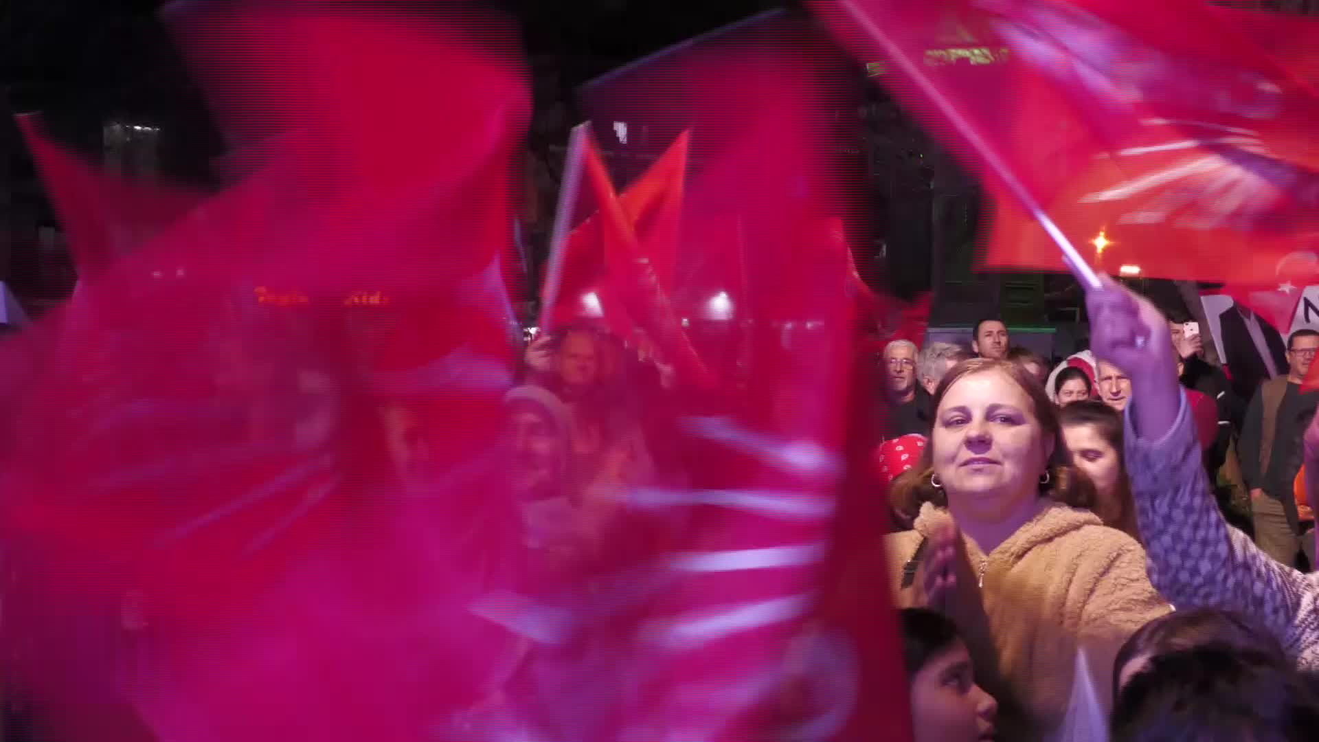 CHP İZMİR BÜYÜKŞEHİR BELEDİYE BAŞKANI ADAYI TUGAY: "BİZLER, RANT İÇİN DEĞİL, CUMHURİYET’E AŞIK OLDUĞUMUZ İÇİN BU GÖREVİ İSTİYORUZ"