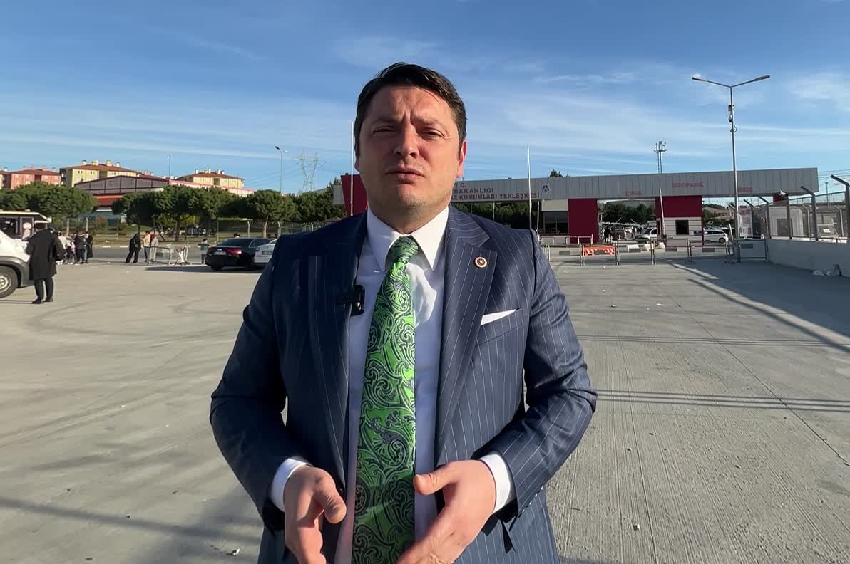 CHP İSTANBUL MİLLETVEKİLİ TURAN TAŞKIN ÖZER: “ANAYASA MAHKEMESİ KARARININ ACİLEN UYGULANMASI VE SEÇİLMİŞ MİLLETVEKİLİNİN HIZLICA TAHLİYE EDİLEREK YASAMA FAALİYETLERİNE KATILMASI HUKUK DEVLETİNİN GEREĞİDİR”