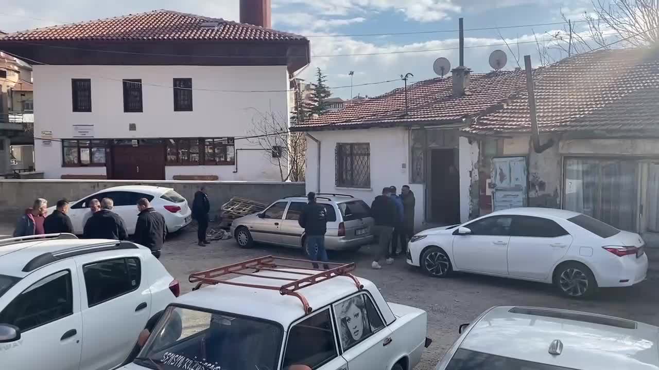ÇORUM’DA KAÇAK KAZI YAPAN 6 KİŞİ YAKALANDI