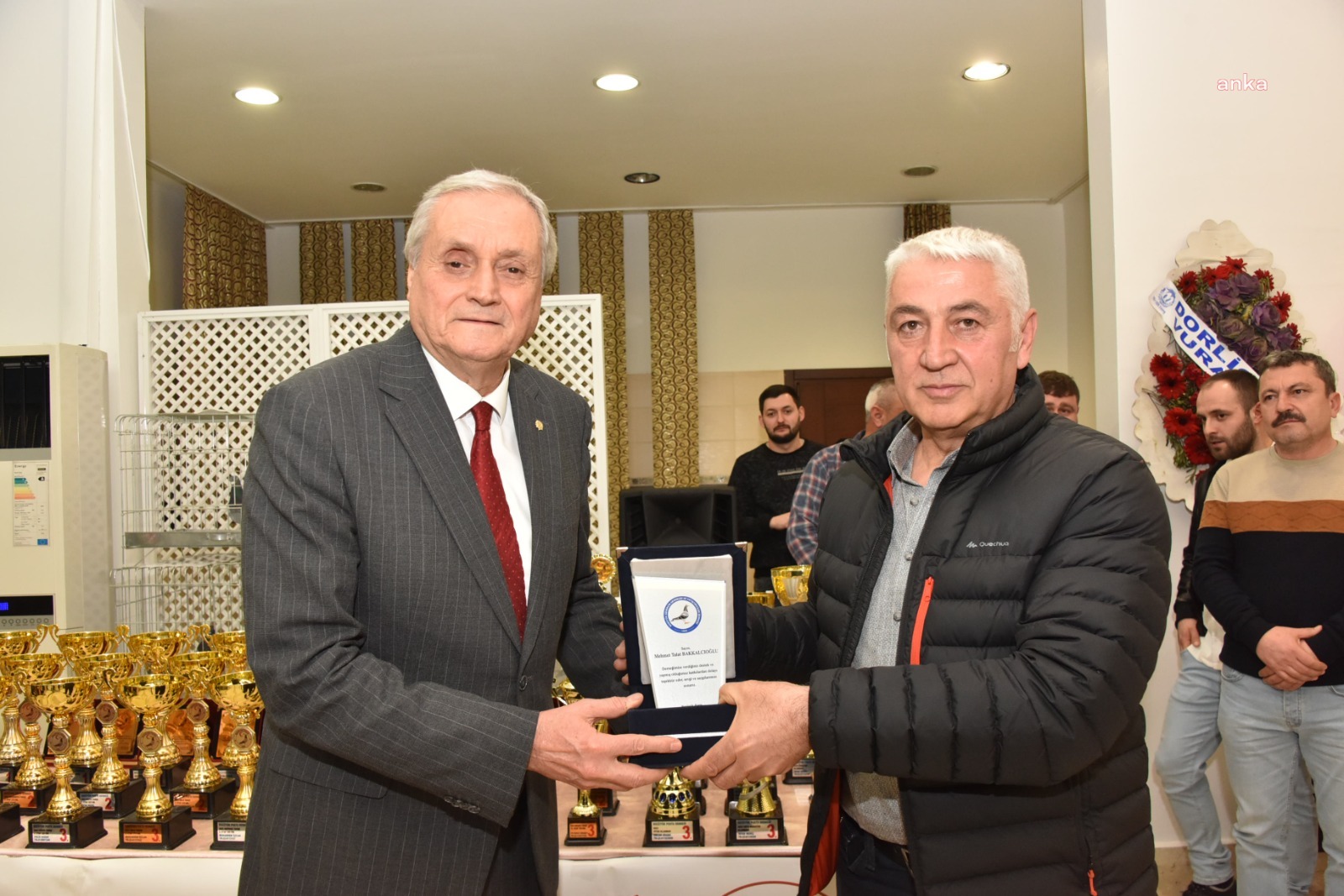 BOZÜYÜK'TE DÜZENLENEN ‘POSTA GÜVERCİNİ YARIŞLARI’NDA KUPALAR SAHİPLERİNİ BULDU