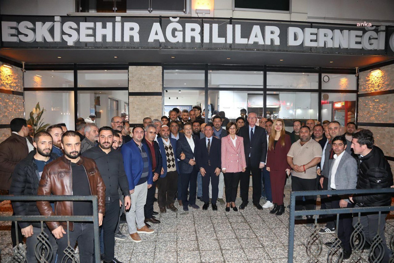 ATAÇ, KURT VE ÜNLÜCE’DEN ESKİŞEHİR AĞRILILAR DERNEĞİ’NE ZİYARET