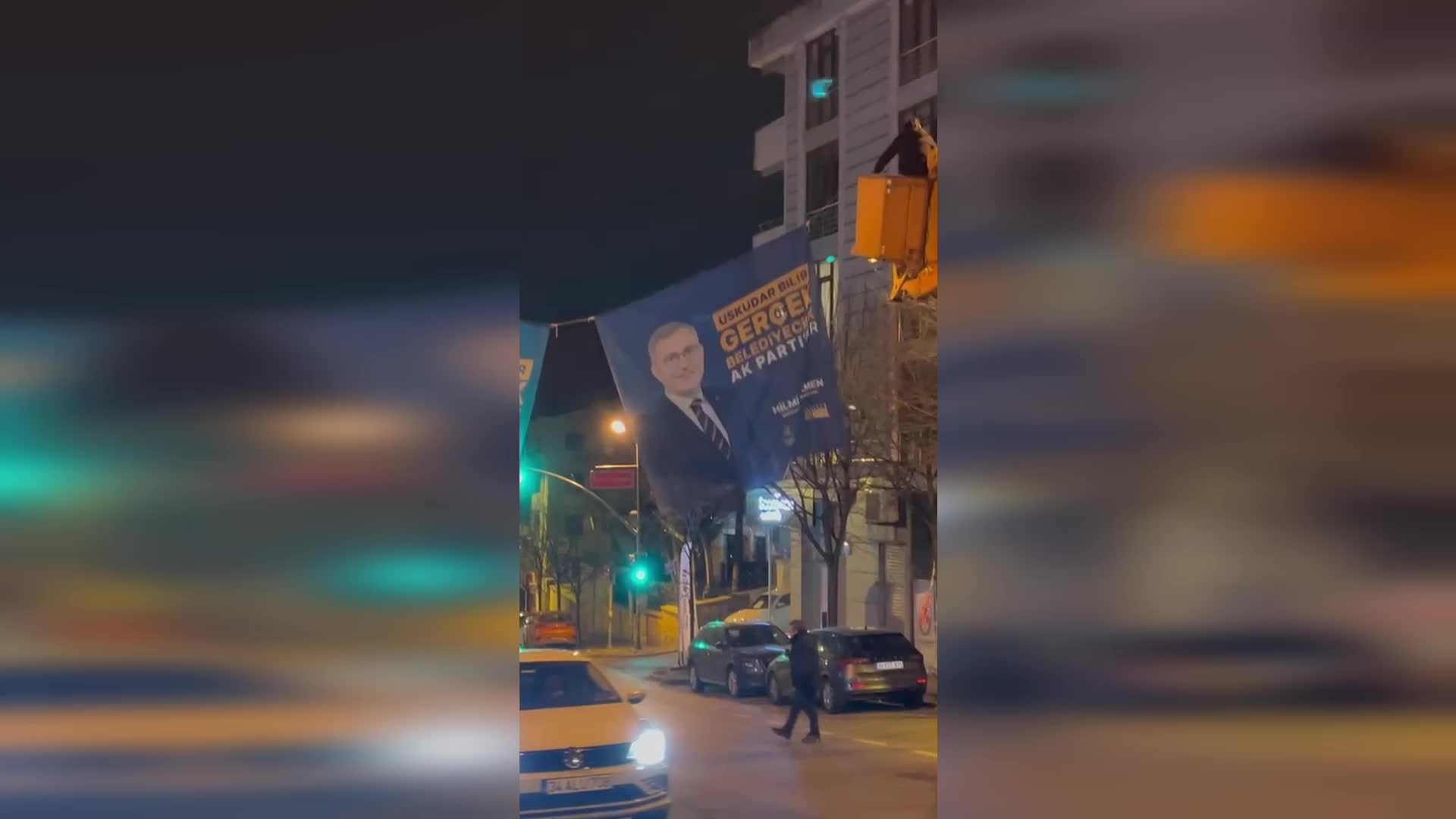 MAHMUT TANAL’DAN SAVCILIĞA SORUŞTURMA ÇAĞRISI: AKP’NİN YENİDEN ADAY GÖSTERDİĞİ HİLMİ TÜRKMEN’İN SEÇİM AFİŞLERİNİN ASILMASINDA, ÜSKÜDAR BELEDİYE PERSONELİ KULLANILDI