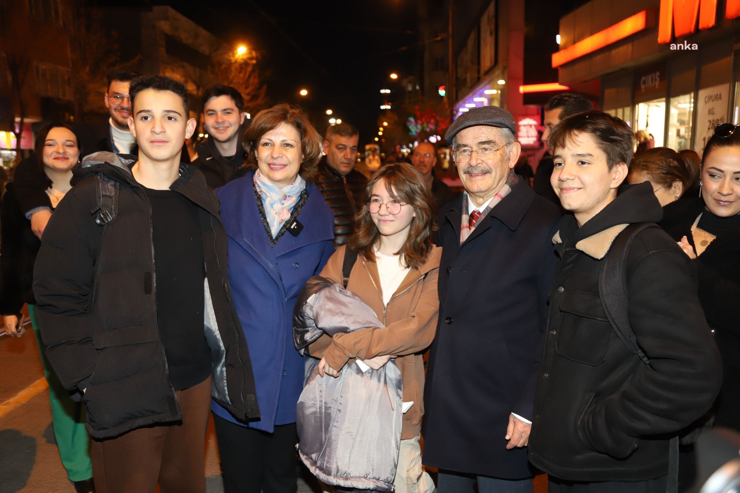YILMAZ BÜYÜKERŞEN VE AYŞE ÜNLÜCE, VATANDAŞLARLA BULUŞTU