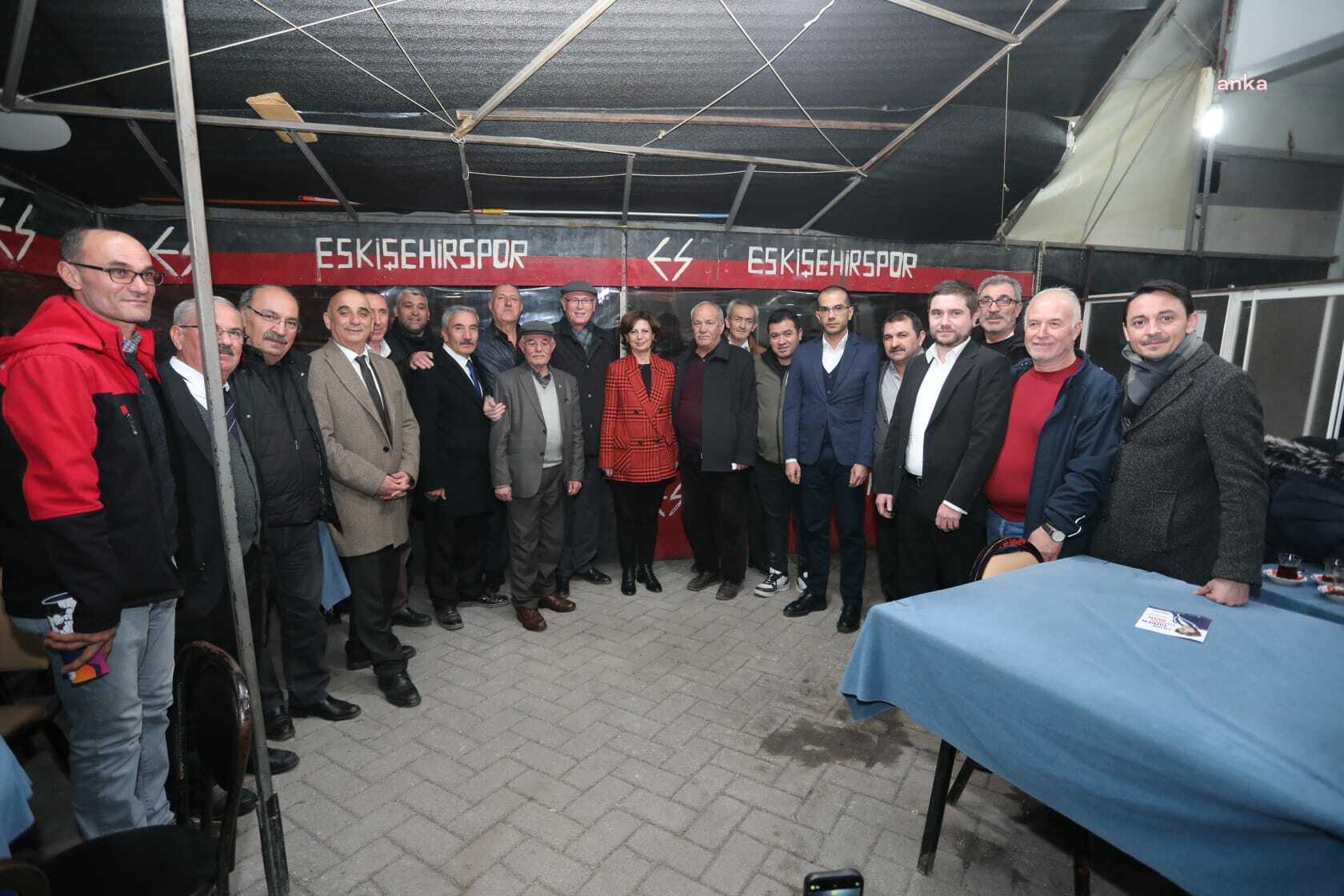 TTB: "TBMM'DE GÖRÜŞÜLEN KANUN TEKLİFİ, SAĞLIK BAKANLIĞI’NIN ASKERİ HASTANELERİN DEVREDİLMESİYLE YAPTIĞI HATAYI KABUL ETTİĞİNİ GÖSTERMEKTEDİR. ASKERİ TİP EĞİTİMİ VEREN KURUMLAR HIZLA AÇILMALIDIR"