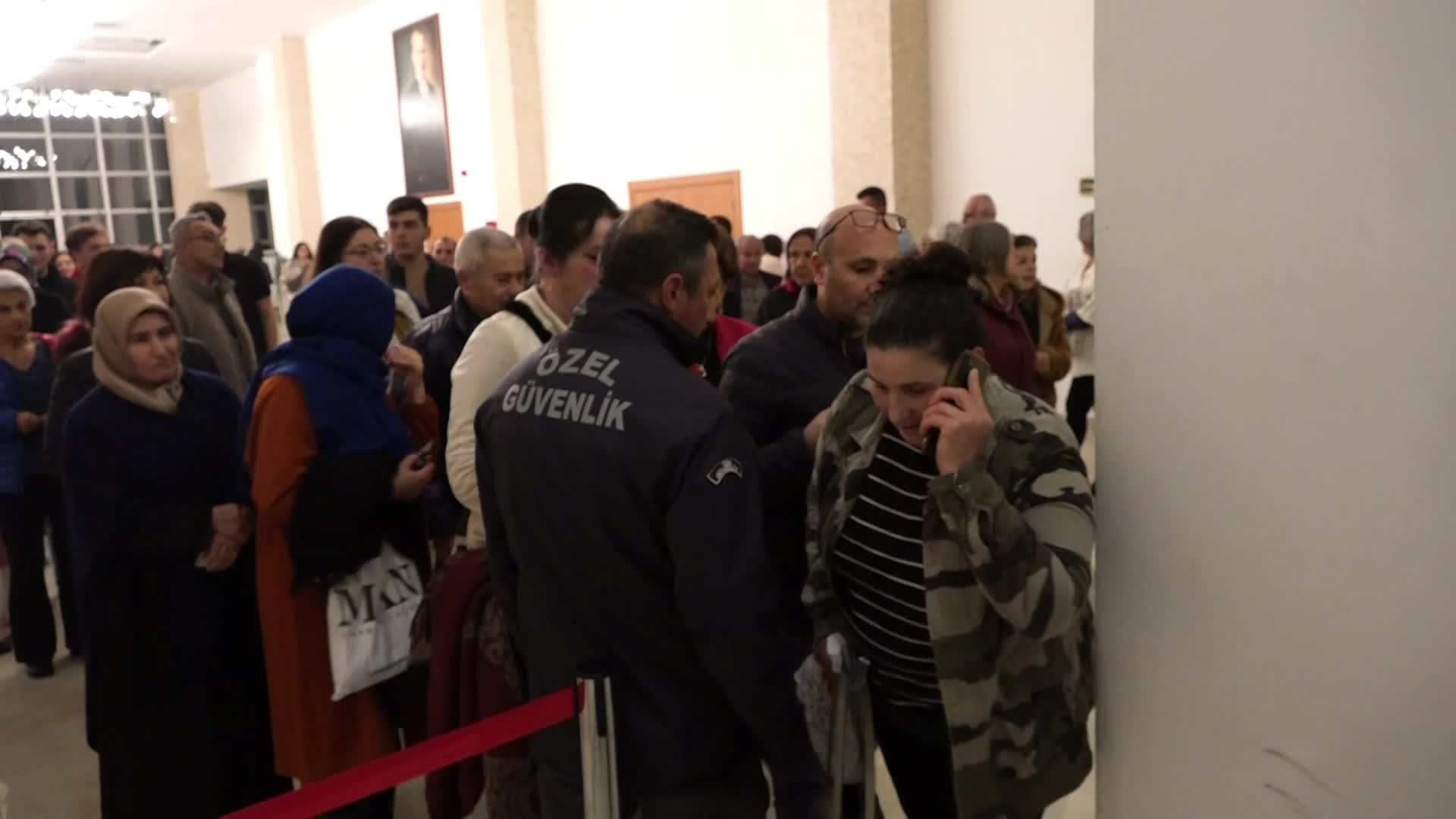 MANAVGAT BELEDİYESİ TÜRK HALK MÜZİĞİ TOPLULUĞU'NDAN "ARABESK" KONSERİ