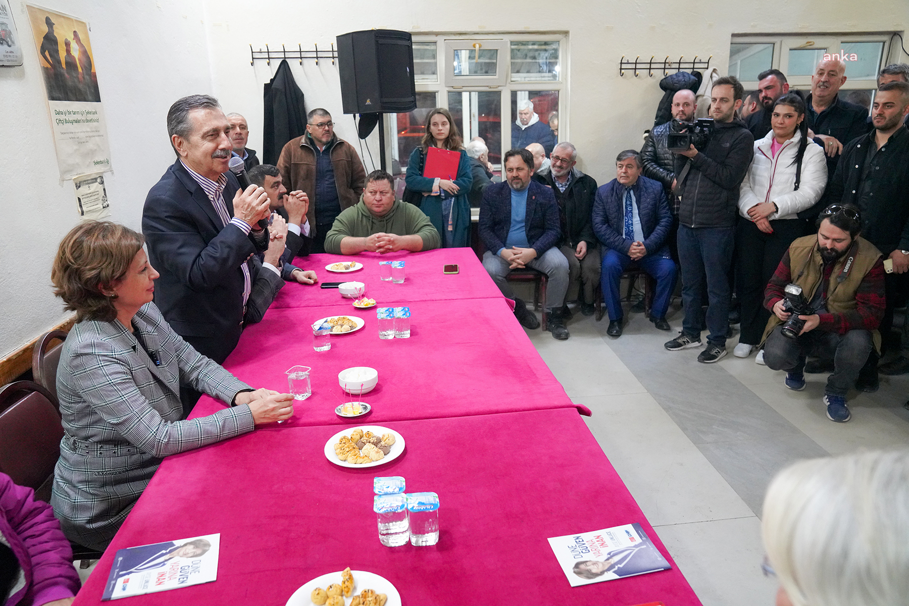 TEPEBAŞI BELEDİYE BAŞKANI ATAÇ VE EBB BAŞKAN ADAYI ÜNLÜCE VATANDAŞLARLA BULUŞTU