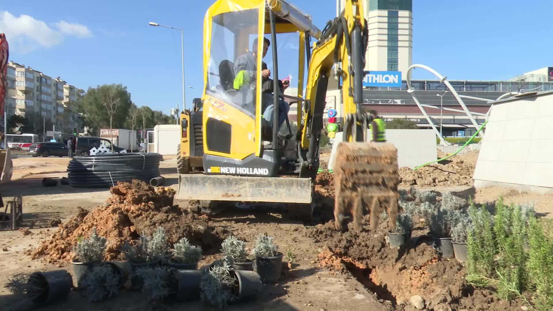 NARLIDERE METROSU, ÇİÇEK AÇIYOR