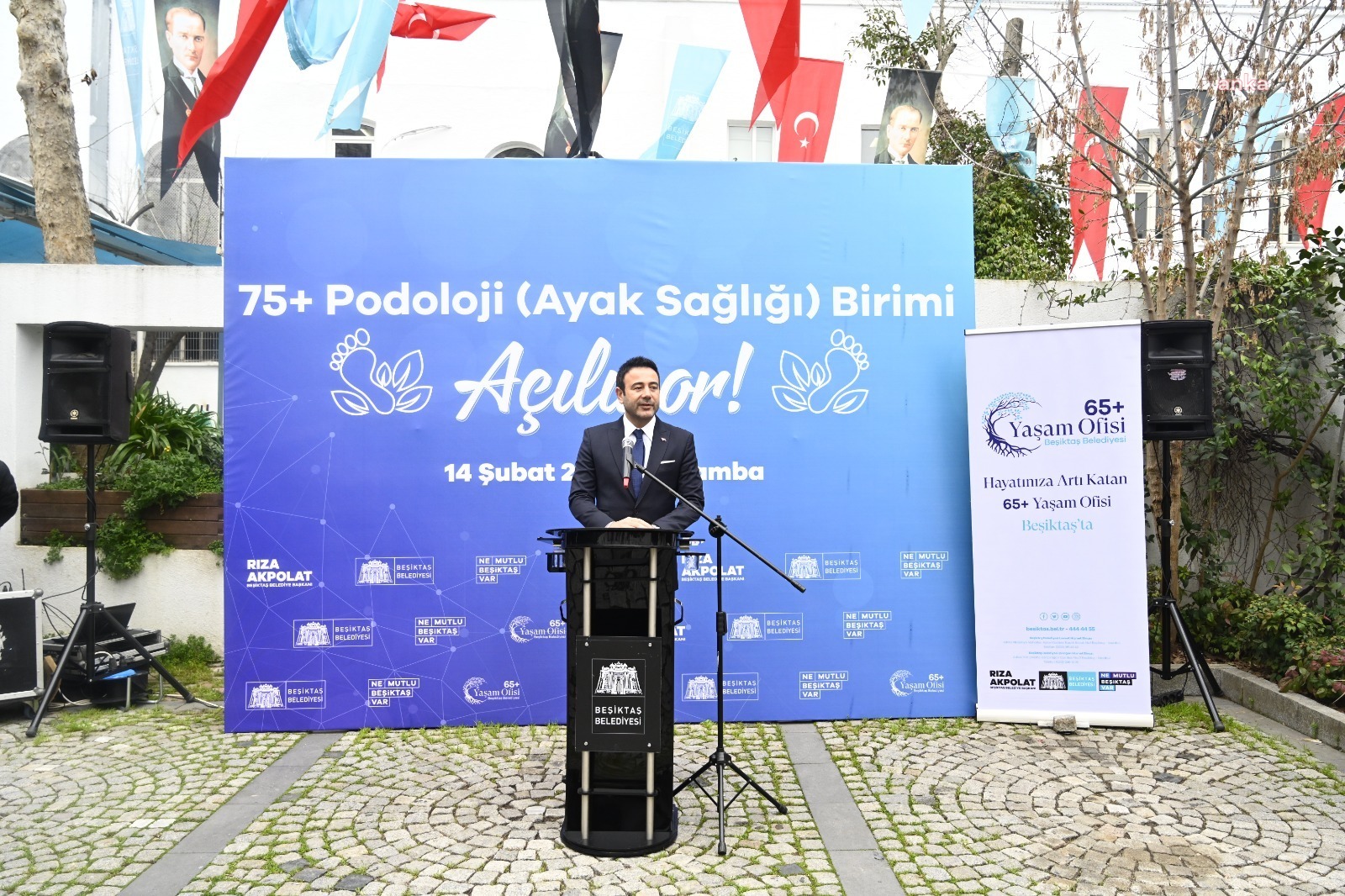 BEŞİKTAŞ’TA 75 YAŞ VE ÜSTÜ VATANDAŞLAR İÇİN PODOLOJİ BİRİMİ HİZMETE AÇILDI... BAŞKAN AKPOLAT: "YAŞ ALMIŞ KOMŞULARIMIZIN TÜM İHTİYAÇLARINI KARŞILAYACAĞIZ"