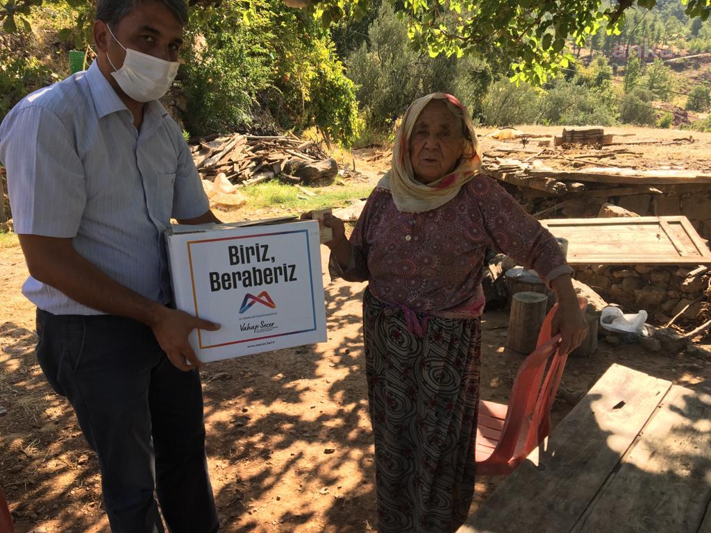 80 YAŞINDAKİ EMİŞ TEYZE’NİN SU HASRETİ SONA ERDİ