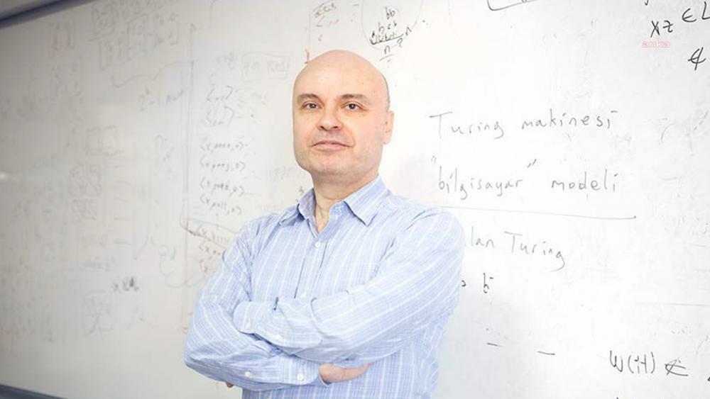CEM SAY’DAN BOĞAZİÇİ’NE 90’A YAKIN AKADEMİSYEN ALINMASI AÇIKLAMASI: “KONUNUN UZMANLARIYLA DEĞERLENDİRİLİP Mİ YOKSA PARAŞÜT YOLUYLA MI KARAR ALINDI? ONA BAKMAK LAZIM”