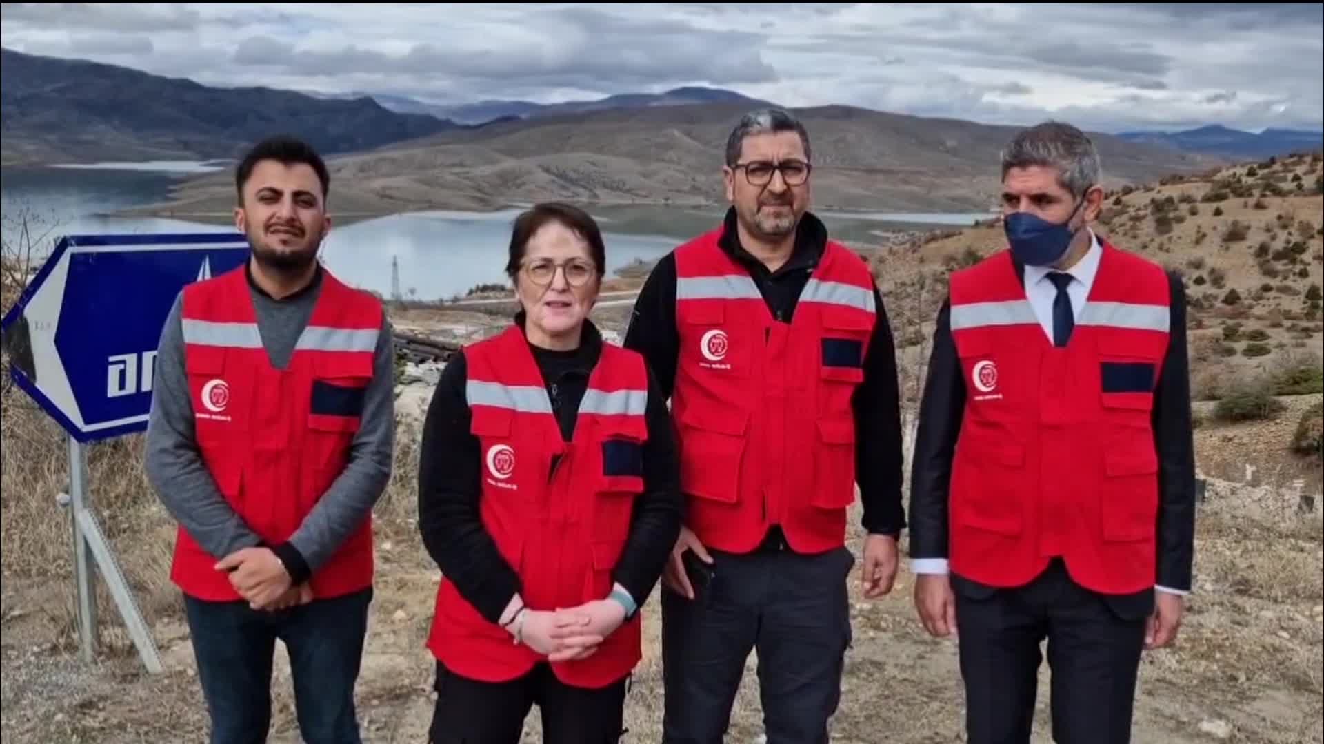 GENEL SAĞLIK İŞ SENDİKASI BAŞKANI DERYA UĞUR, İLİÇ'TEN SESLENDİ: "BÖYLE BİR BÖLGEDE SİYANÜR İLE İLGİLİ HALK SAĞLIĞI İÇİN YAŞANACAK SIKINTILARIN EDİŞESİNDEYİZ"