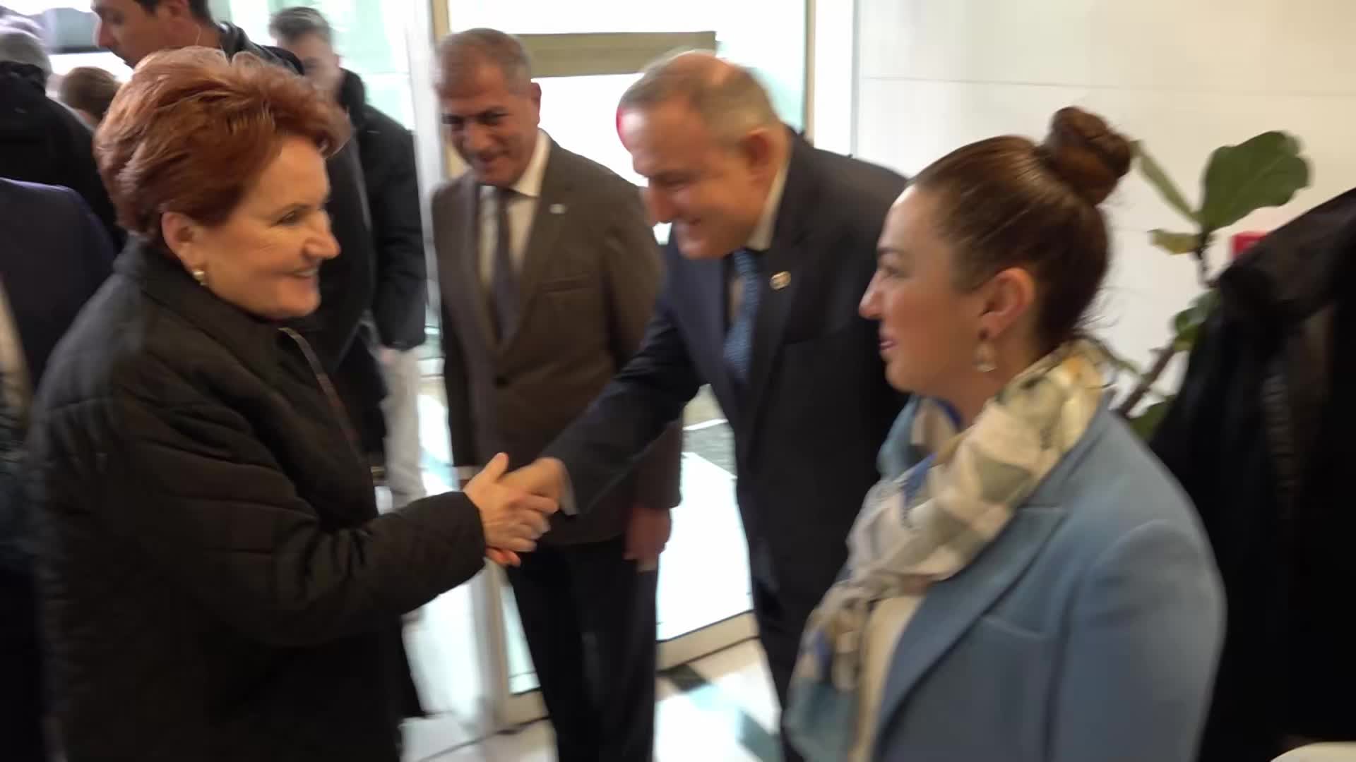MERAL AKŞENER EFELER’DE KONUŞTU
