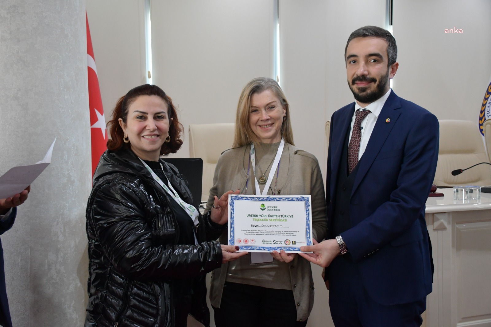 MURATBEY, DAYANIŞMA BULUŞMASINDA DEPREM BÖLGESİNDEKİ ÜRETİCİLERLE GÖRÜŞTÜ