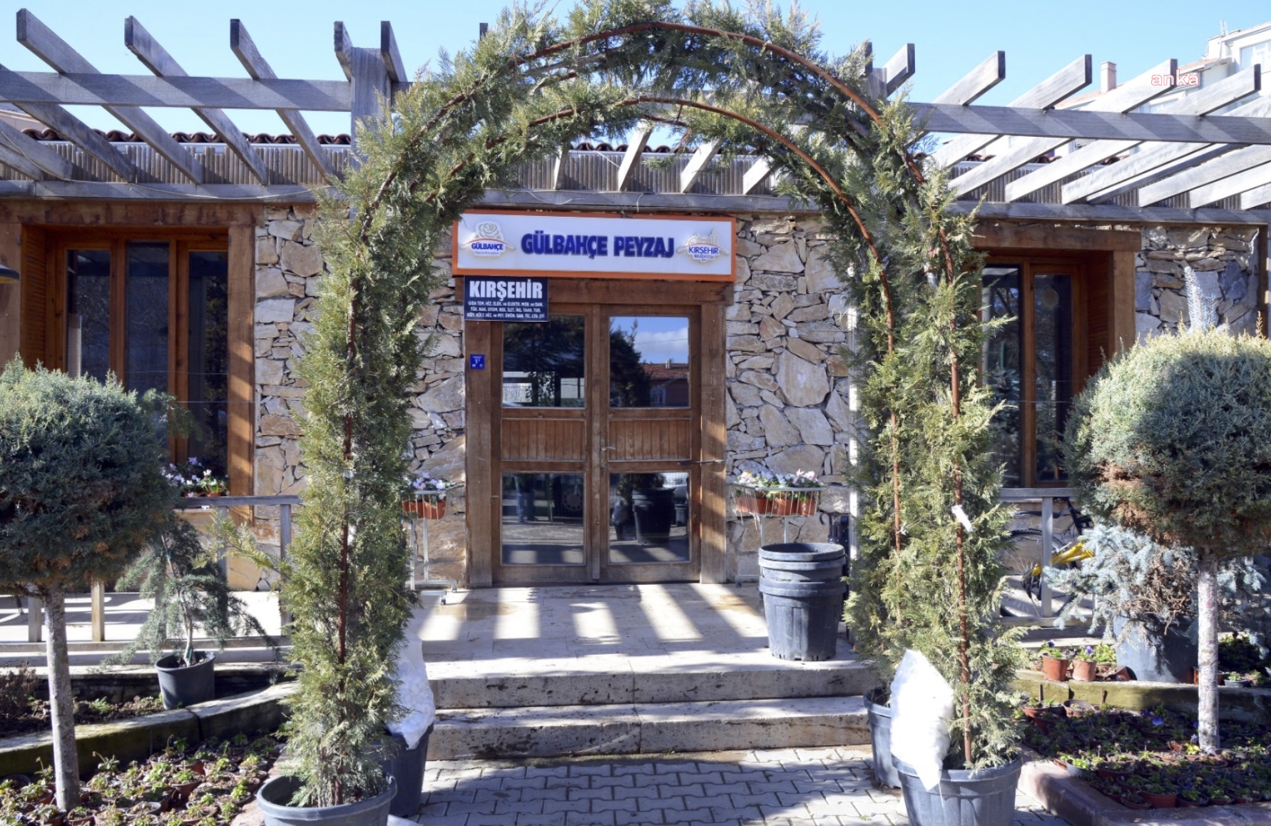 KIRŞEHİR BELEDİYESİ GÜLBAHÇE PEYZAJ VE ÇİÇEK SATIŞ EVİ’NDE YENİ SEZON MEYVE FİDANI SATIŞLARI BAŞLADI